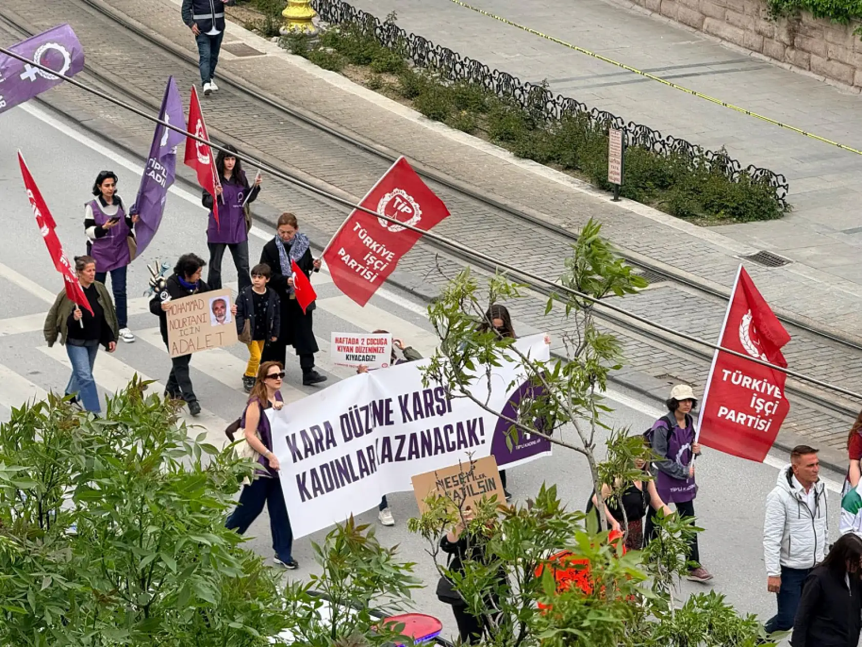 Konya'da 1 Mayıs: İşçiler taleplerini yürüyüşle dile getirdi