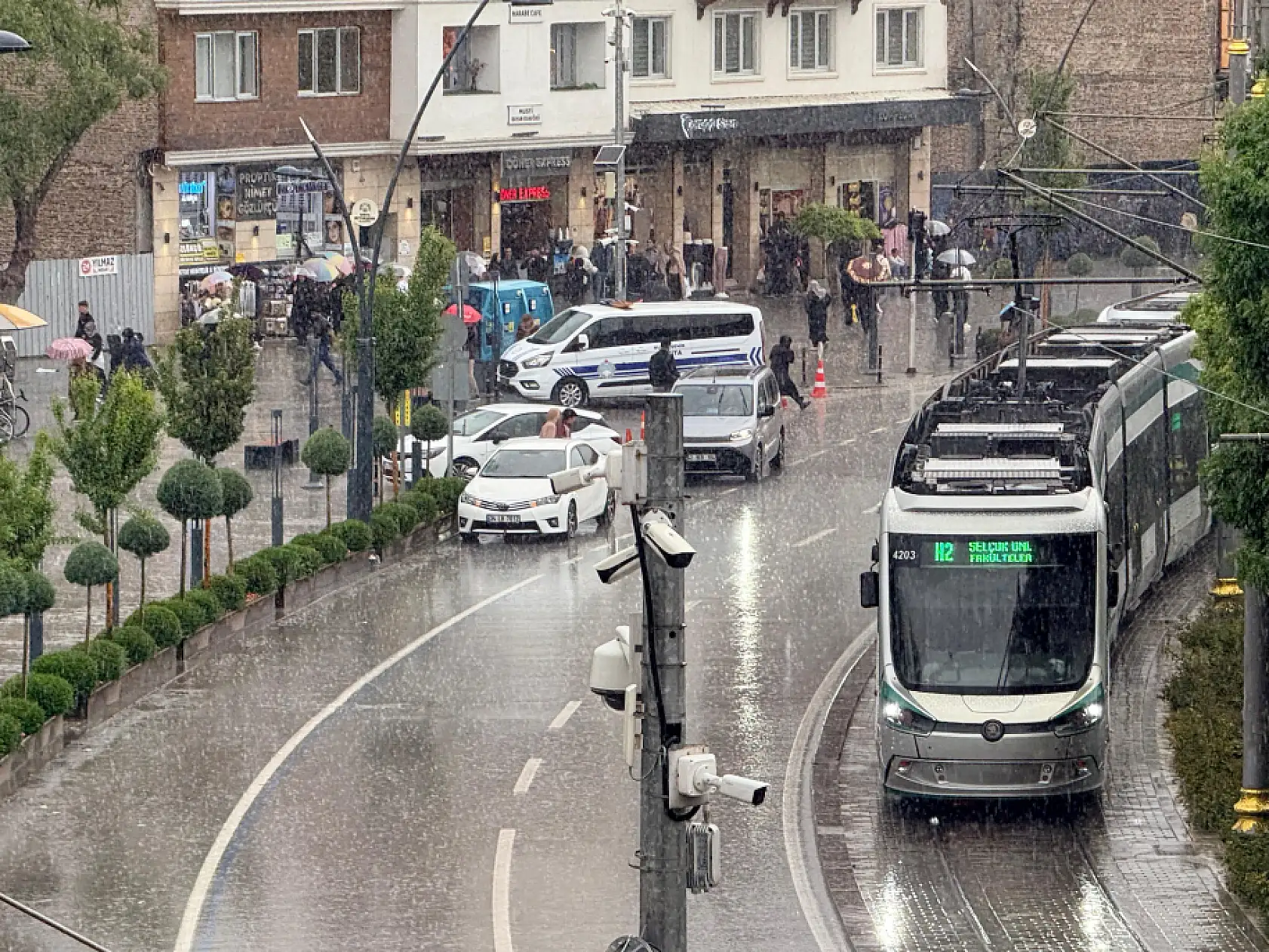 Kuruyan umutlara Mayıs damlası: Konya'da kırkikindi sevinci