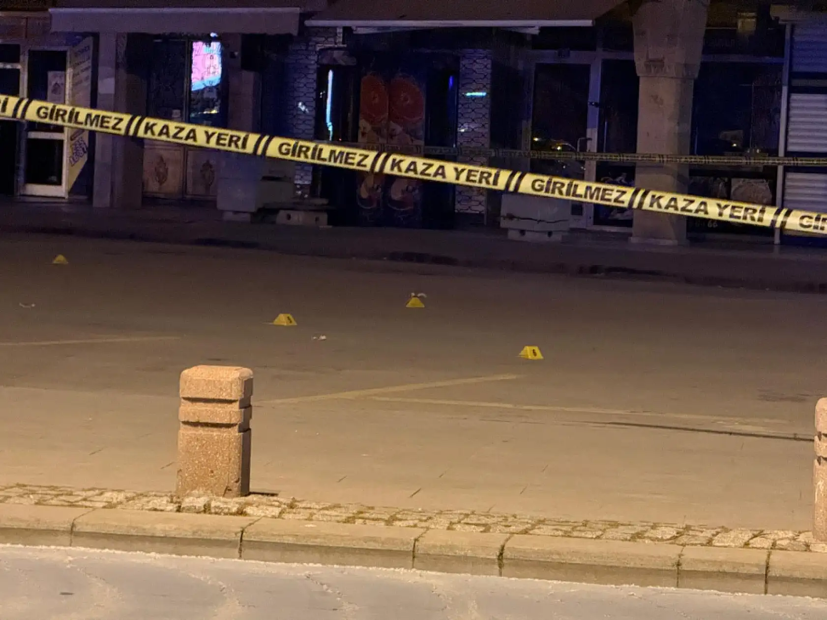 Konya'da hareketli dakikalar: İş merkezi önünde silah sesleri polisi alarma geçirdi!