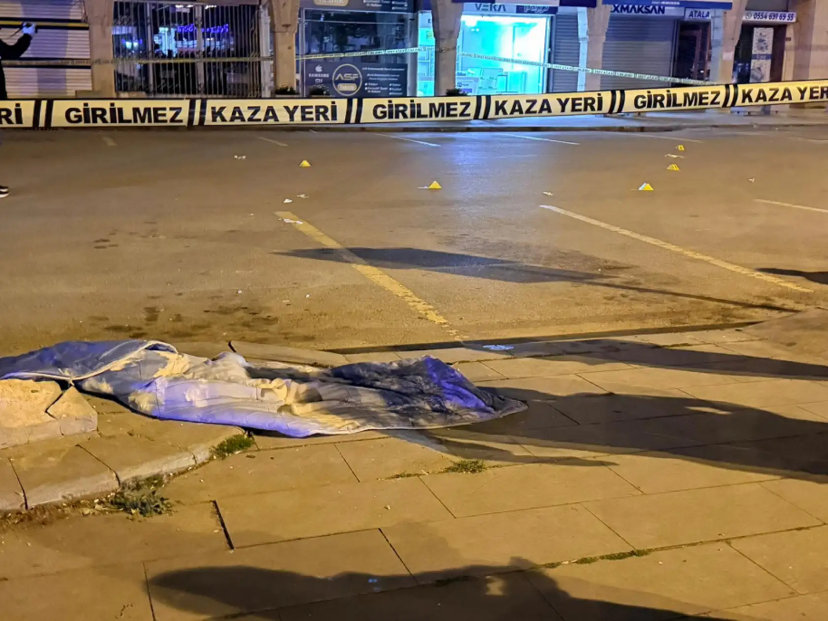 Konya'da hareketli dakikalar: İş merkezi önünde silah sesleri polisi alarma geçirdi!