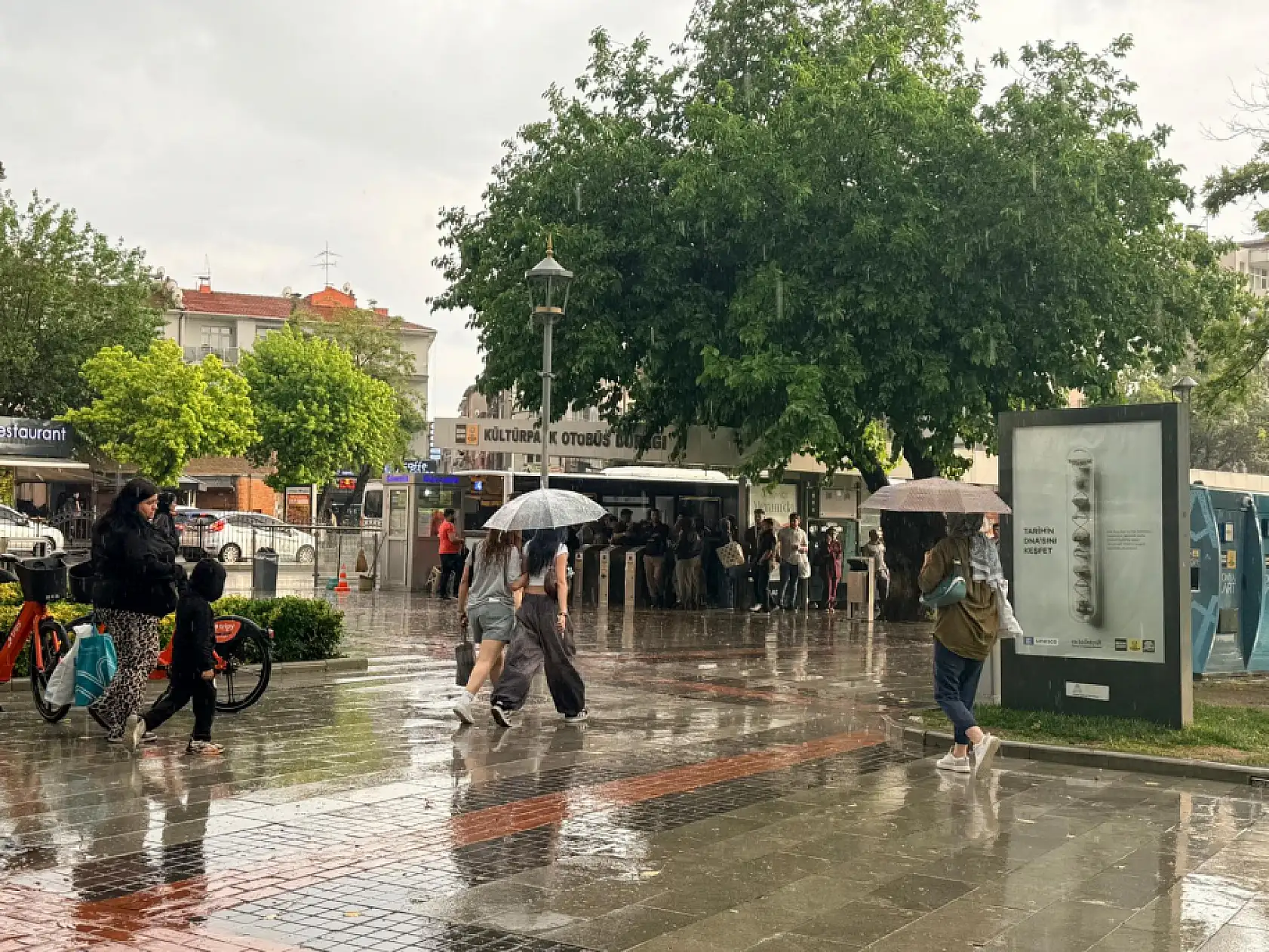 Konya'da kavurucu sıcakların ardından şemsiyeler yeniden çıkacak mı? İşte 5 günlük tahmin
