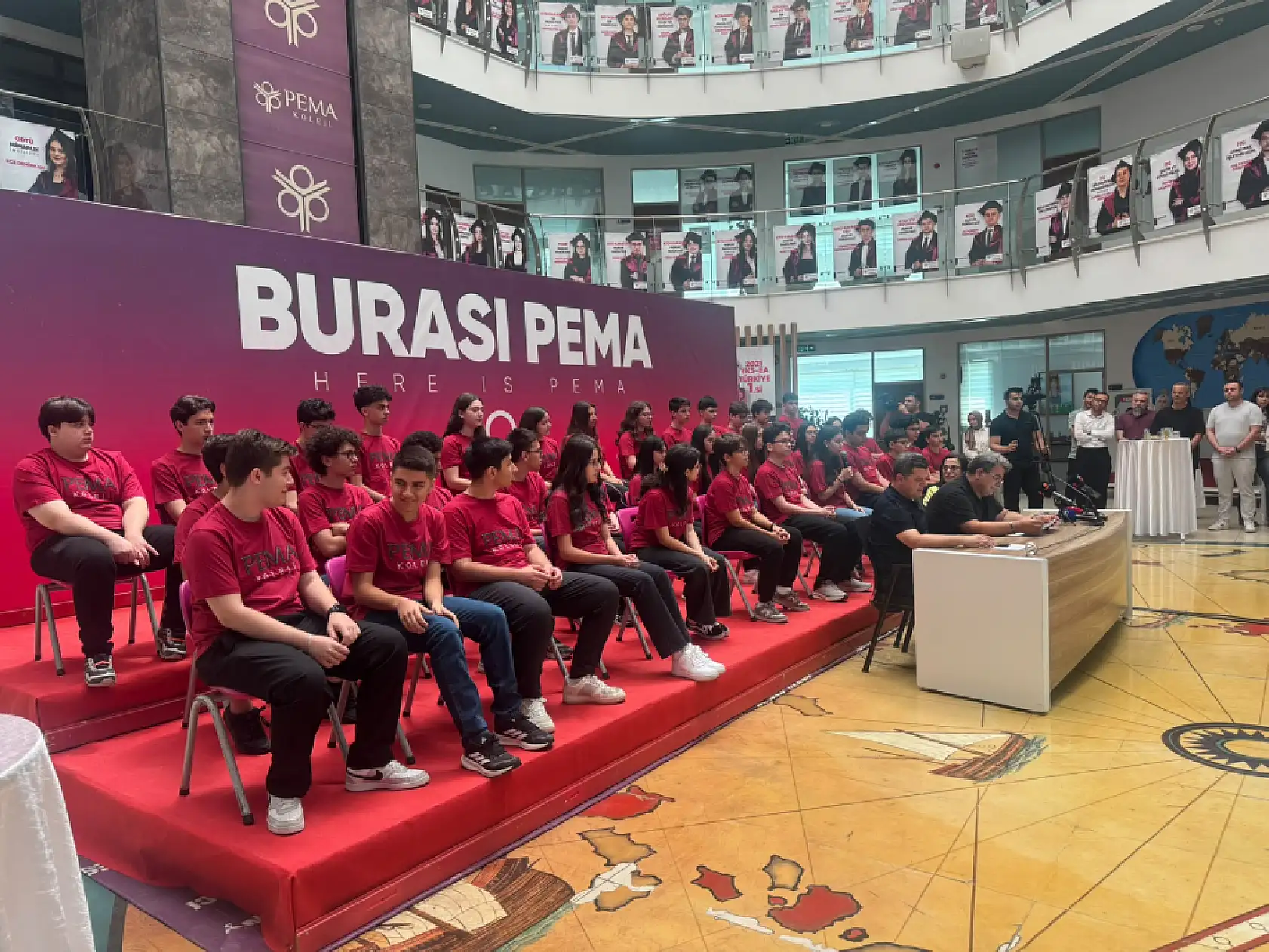 Konya PEMA Koleji'nden tarihi başarı! LGS Türkiye 1'incisi Yusuf Emir Yıldırım başarının sırrını açıkladı