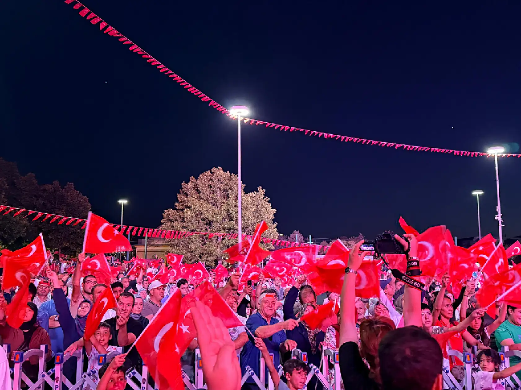 Tanklara göğüs, mermilere siper olanların destanı: Konya şehitlerini unutmadı