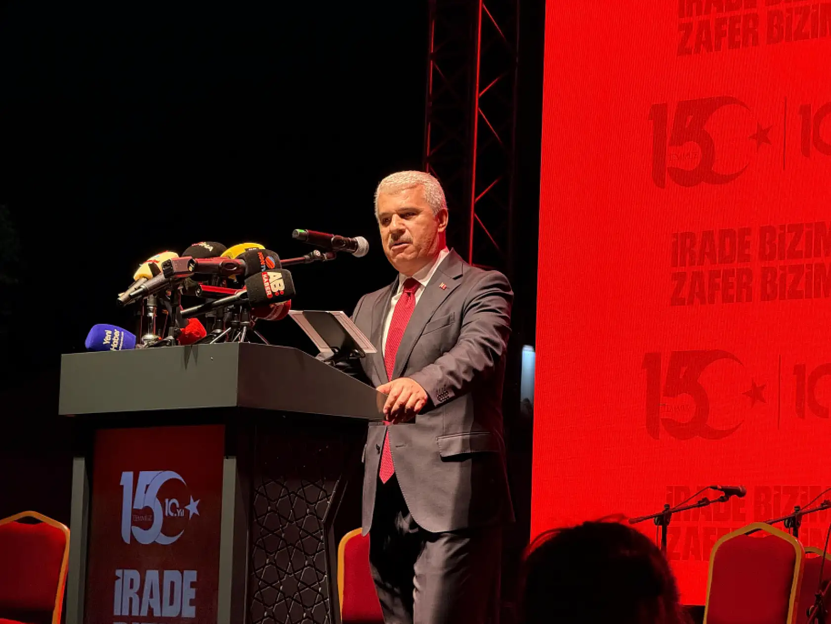 Tanklara göğüs, mermilere siper olanların destanı: Konya şehitlerini unutmadı