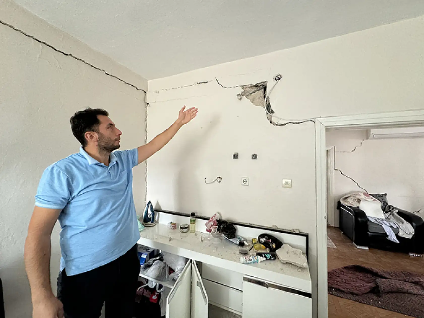 Malatya'da yaşanan deprem Elazığ'da hasara neden oldu!