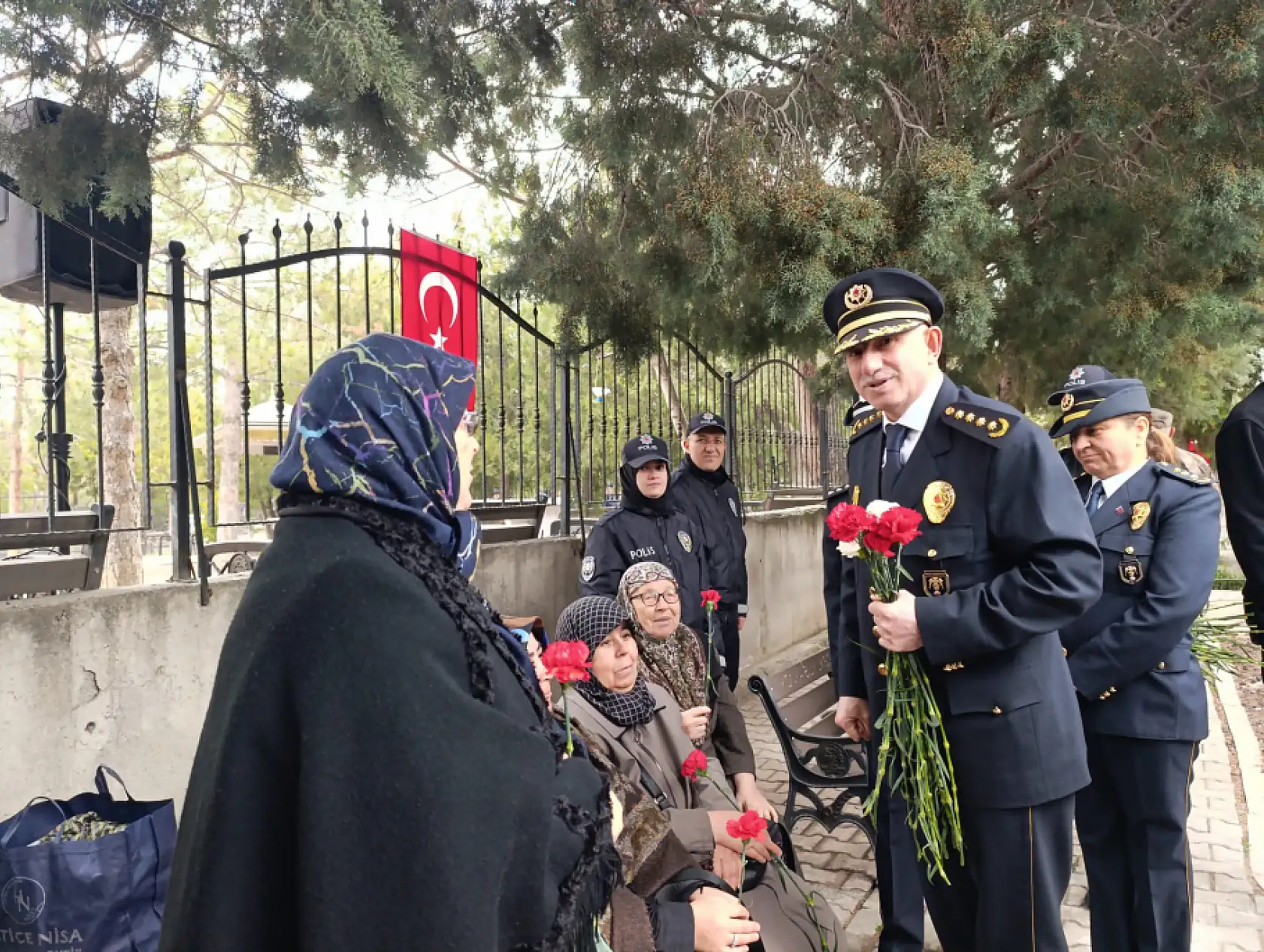 Konyalı gazi söylemleriyle duygulandırdı: 'Onlar şehit olmasaydı biz burada olamazdık'