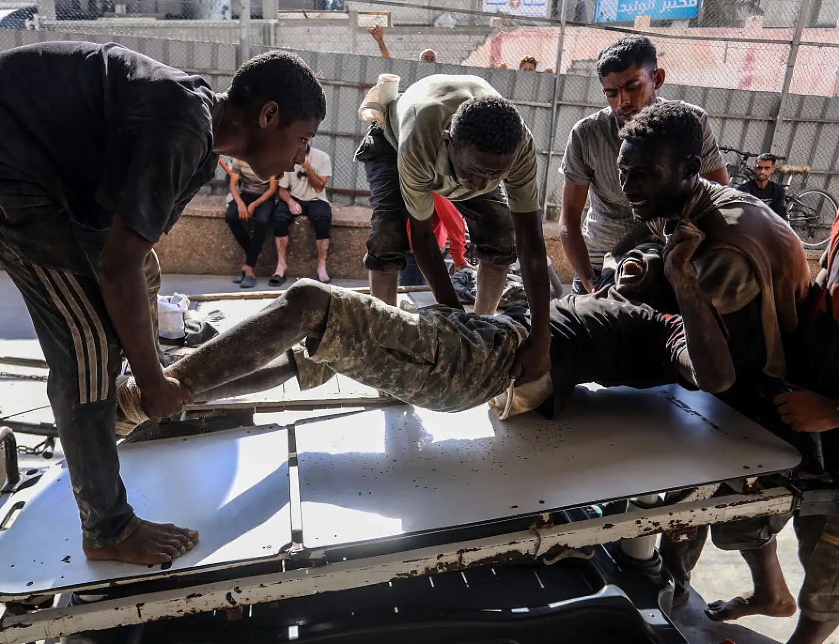 Gazze'de saldırılar sürüyor