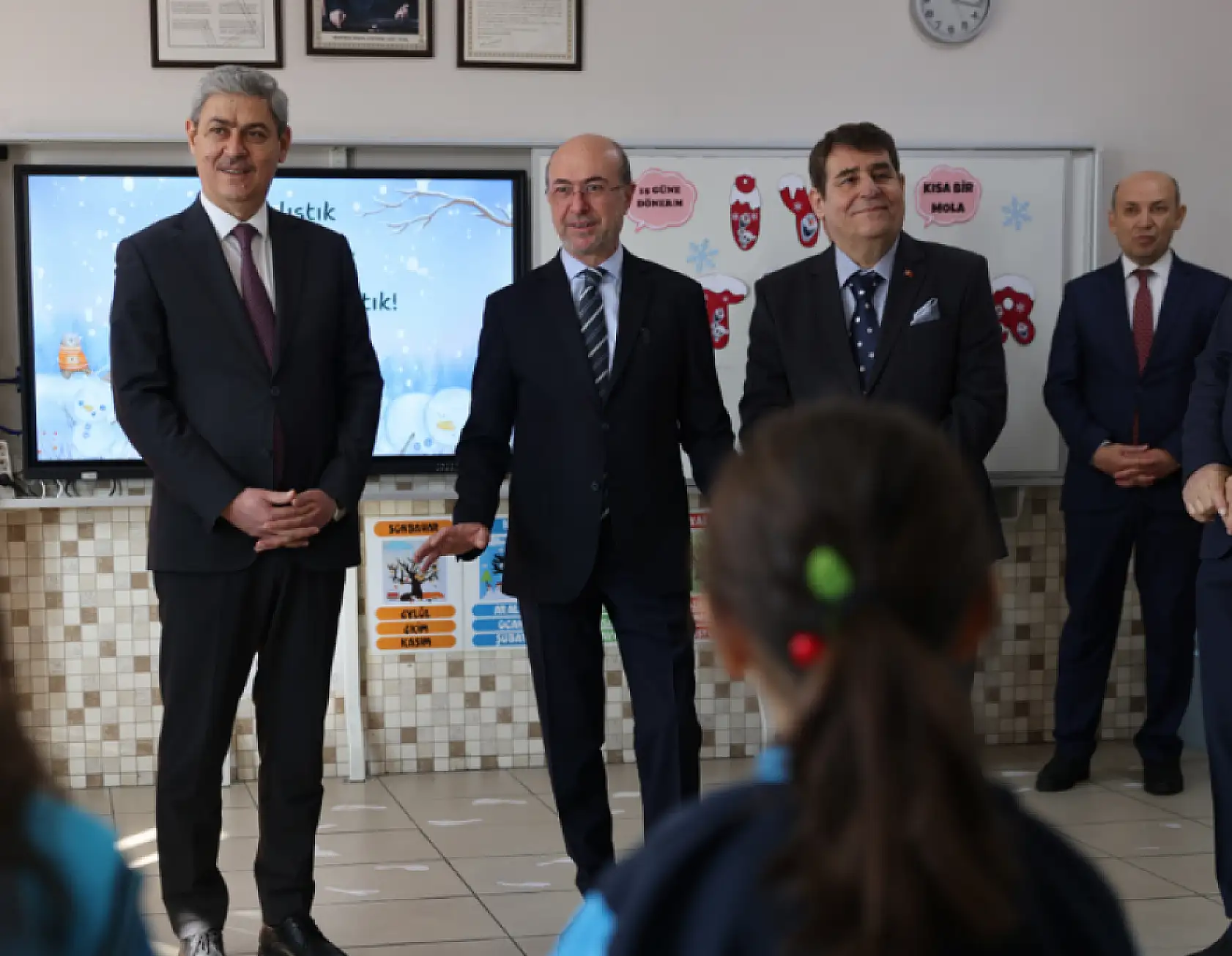 Konya'da öğrenciler karne sevinci yaşadı