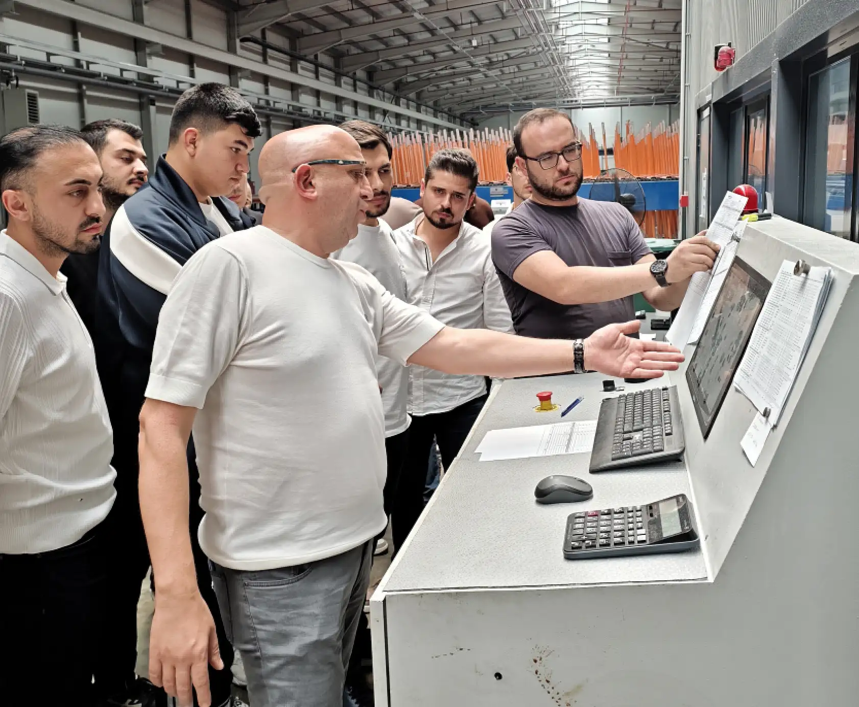 Genç KOMÜT, MEKPAN Panel'in üretim tesisini inceledi