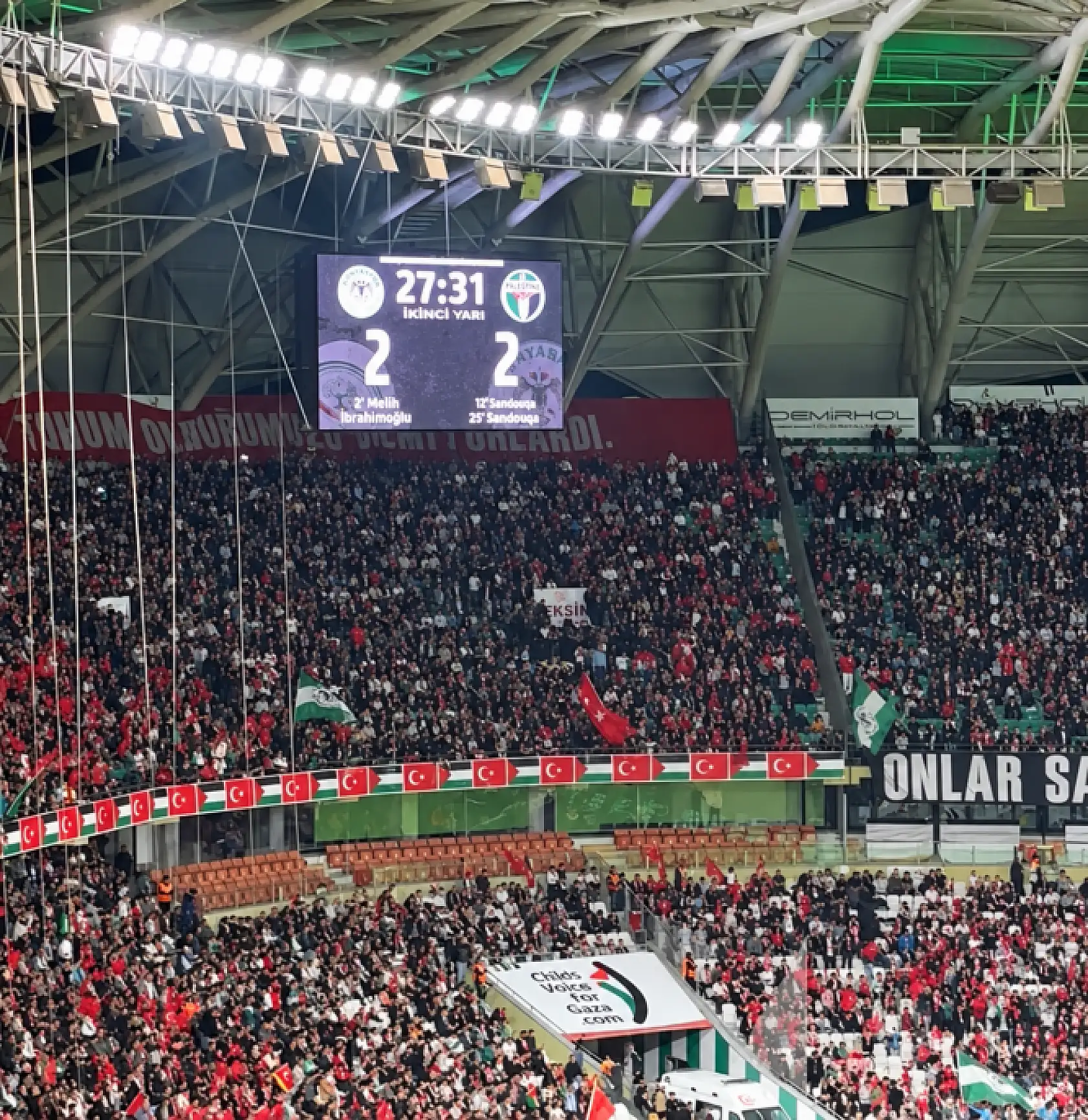 'Stat Dolmaz' dediler, Konyalılar akın etti! 89.59'da verilen mesaj geceye damga vurdu