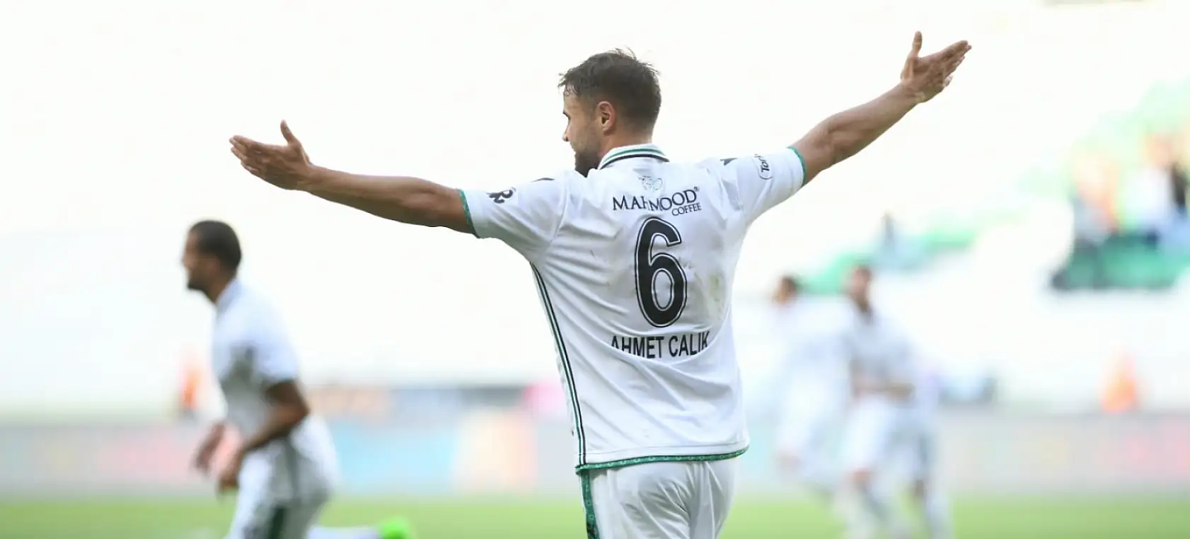 'Futbol kariyerim boyunca 6 numaralı formayı giymek istiyorum'