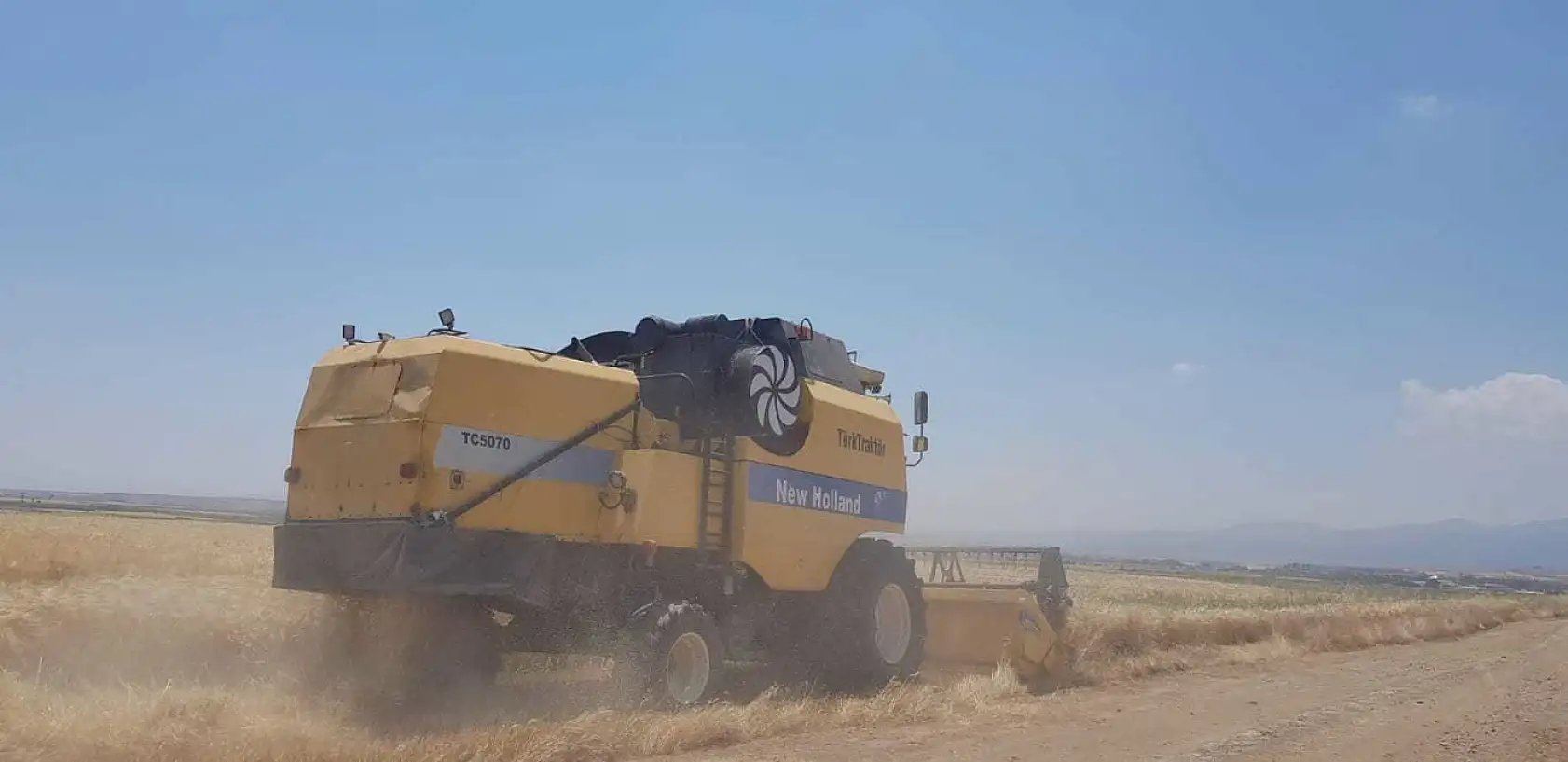 Konya'da hasada denetim freni: Biçerdöverler sahada durduruluyor