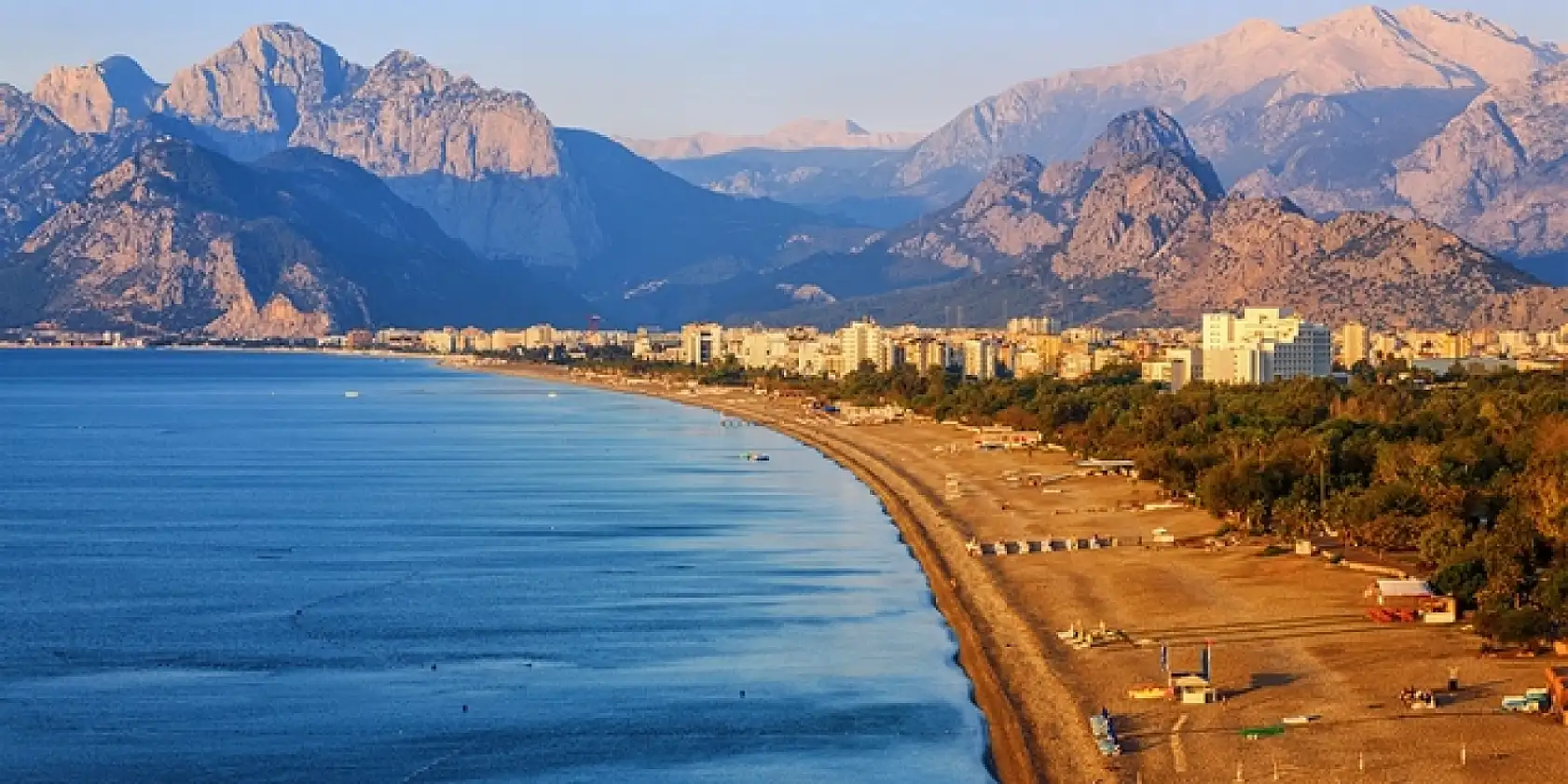 Antalya'da denize girmek için doğa harikası 5 plaj!