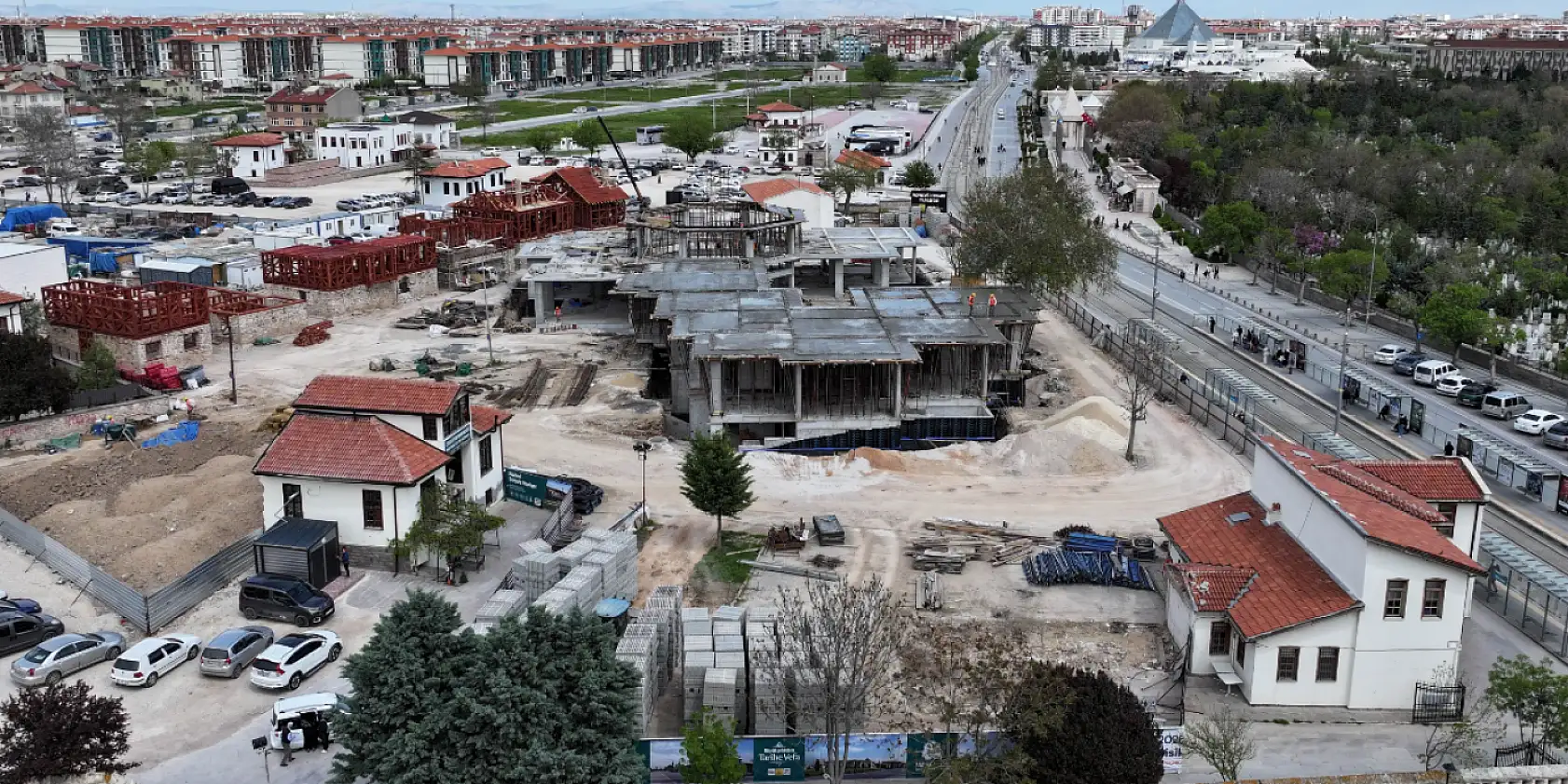 Konya'da Darülmülk projesi hızla ilerliyor: 'Konya'ya yakışır bir merkez oluşuyor'