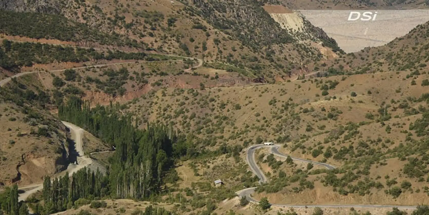 Konya'da bir yol 3 ilçeyi birbirine bağlıyor: Alanında Türkiye'nin en iyilerinden!