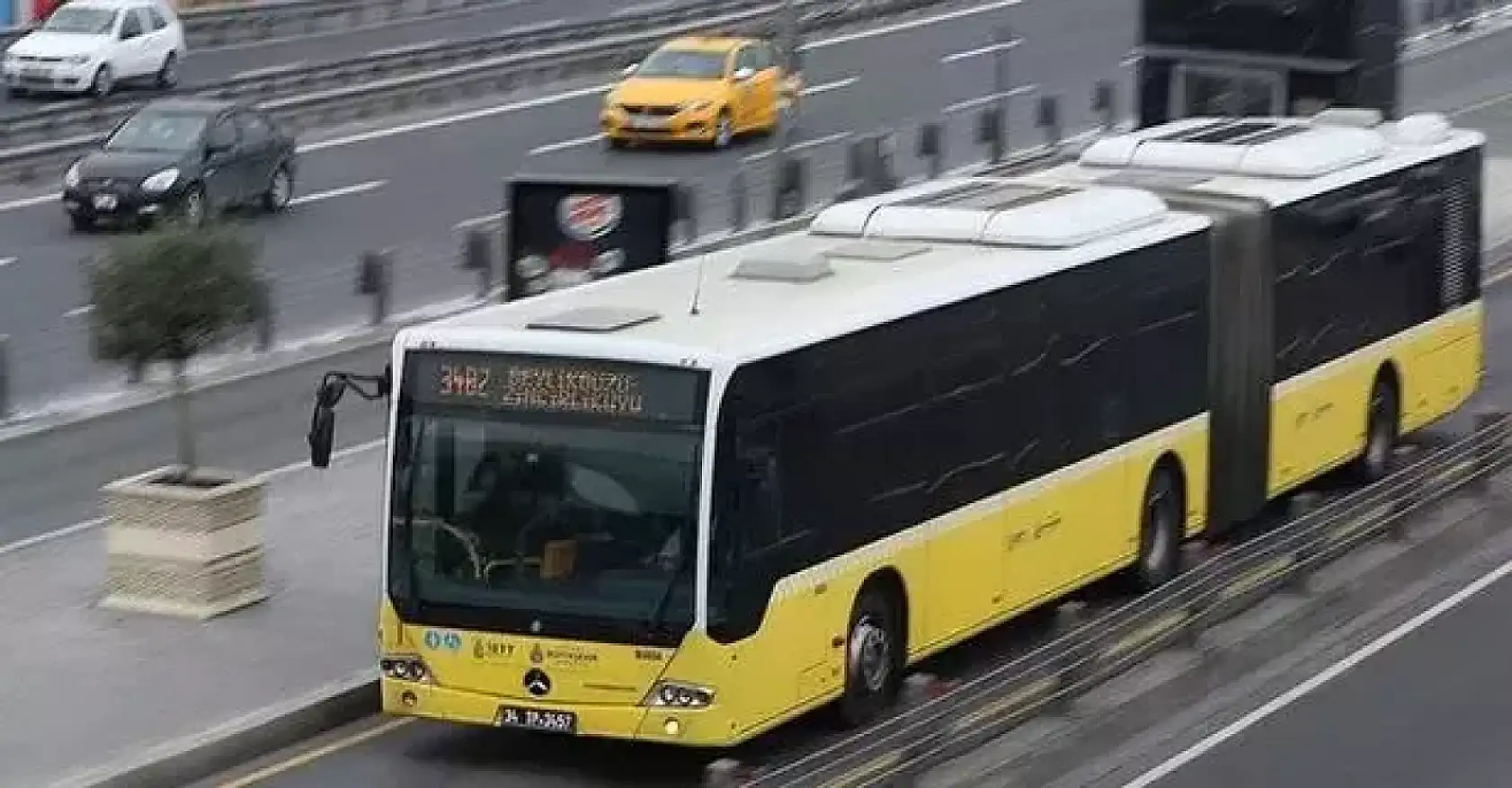 1 Mayıs İşçi Bayramı'nda  toplu taşıma ücretsiz mi olacak?  Resmi Gazete açıkladı!