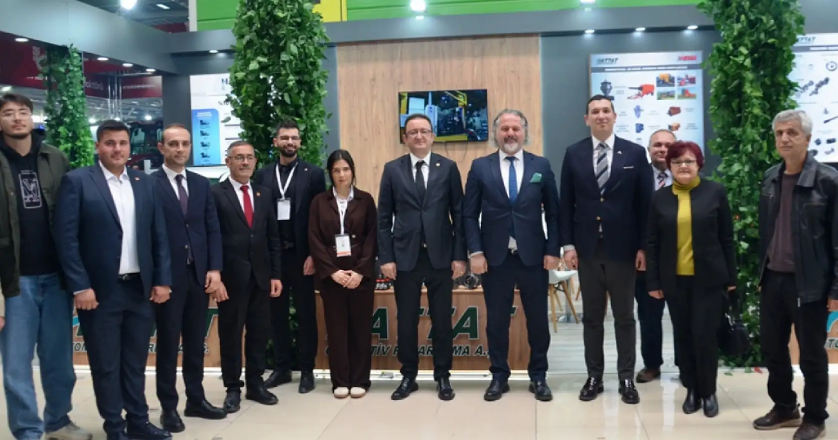 Vekil Bektaş Konya'daki tarım fuarında üreticinin sorunlarını dinledi