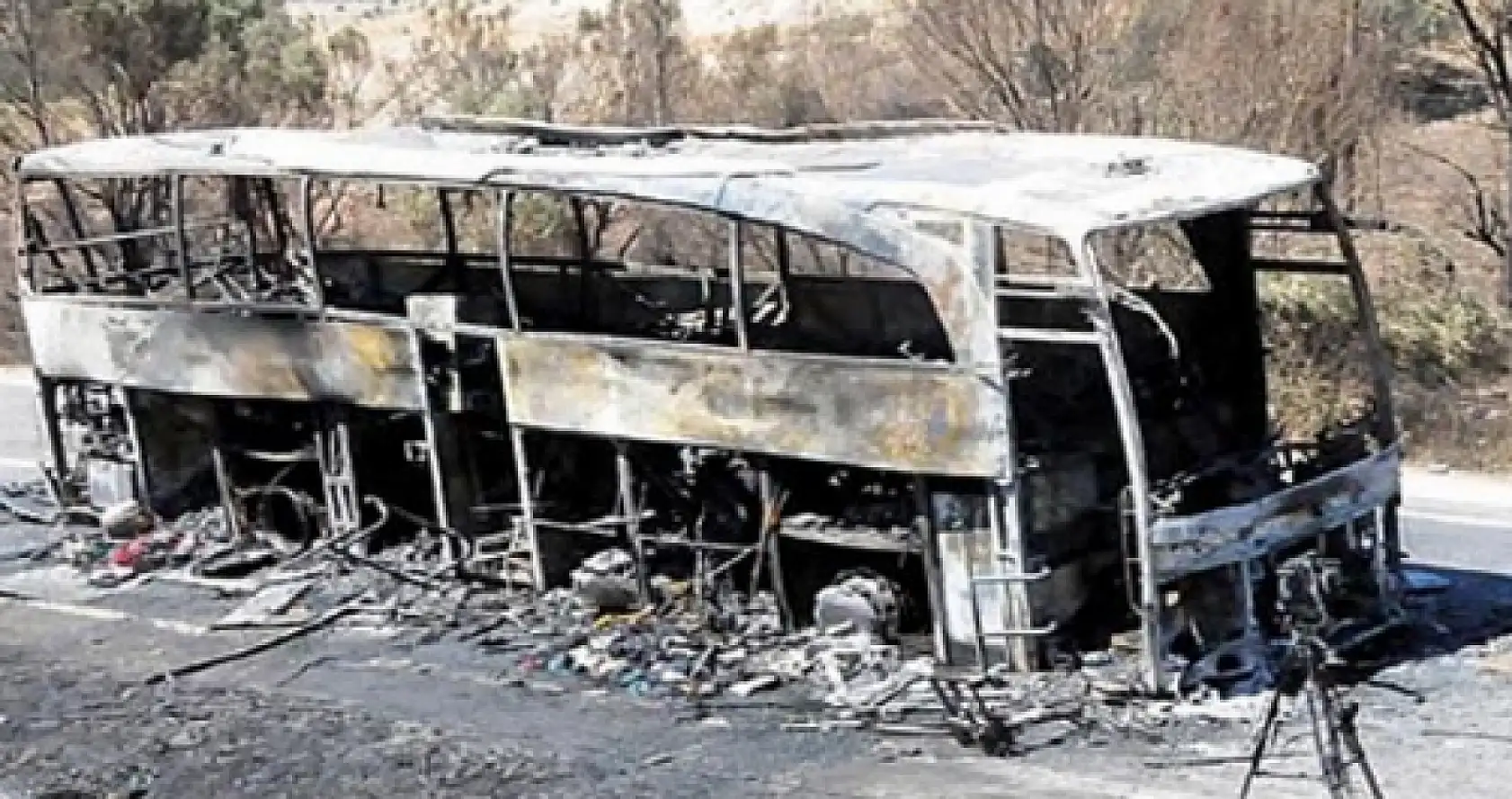 Son 29 yılın en büyük trafik kazası Konya'da yaşandı: 49 kişi yanarak can verdi!