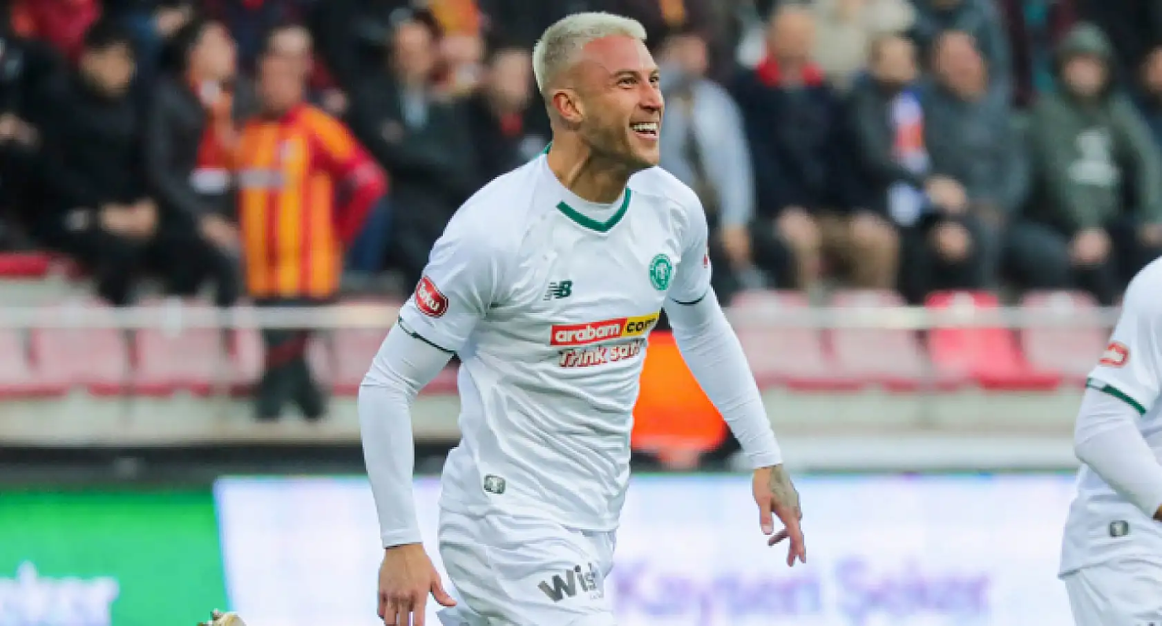 Calvo attı, Kosta Rika sevindi