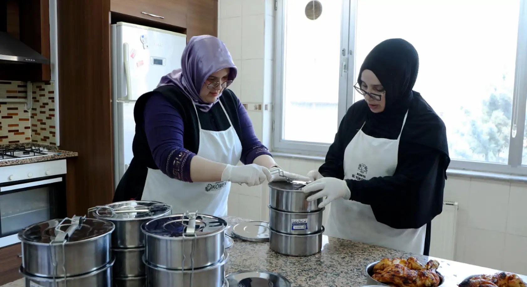 Konya'da Ramazan dayanışmasına KOMEK desteği