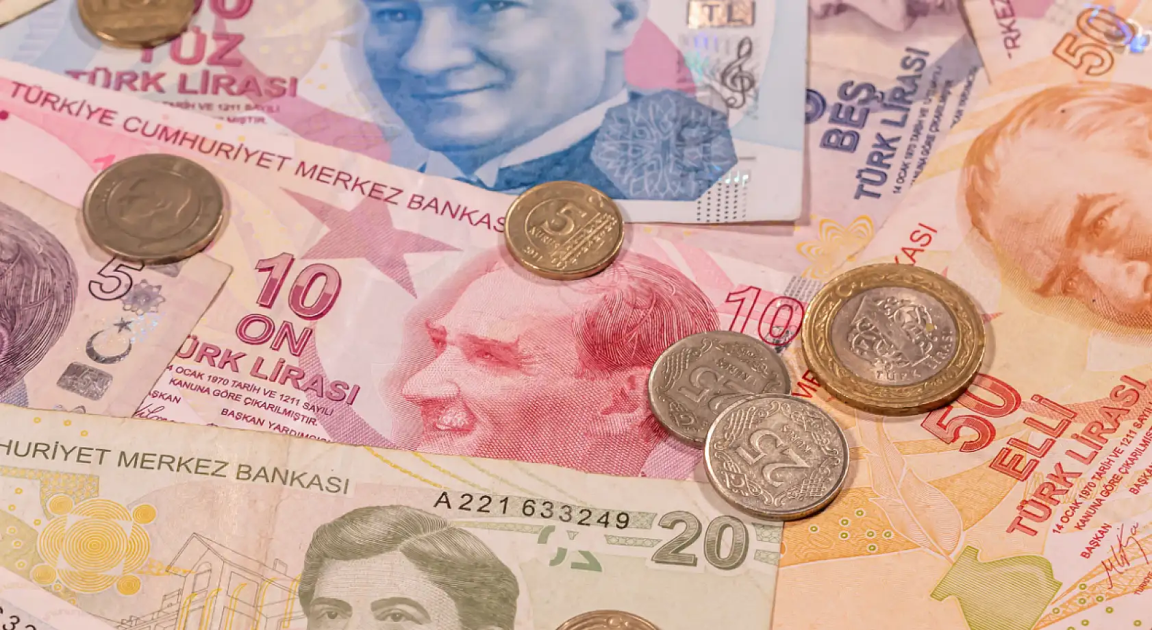 2027 ocak zammı için ilk hesap ortaya çıktı! Emekli ve memurlar ne kadar zam alacak?
