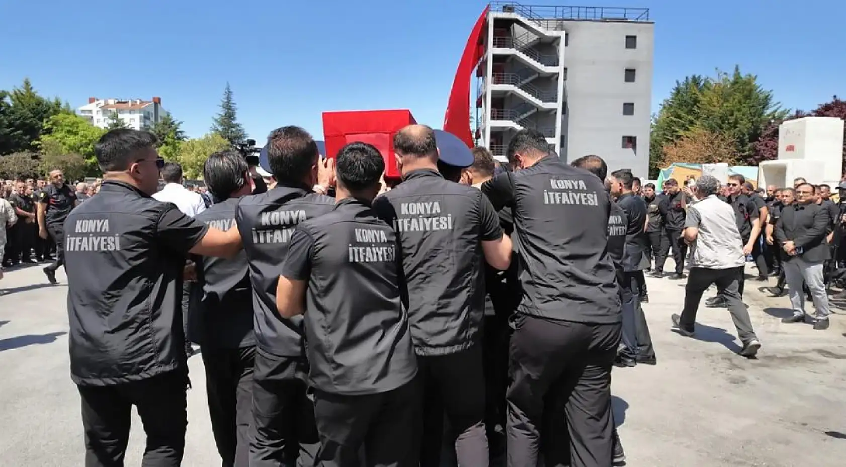 Konya şehidini uğurladı