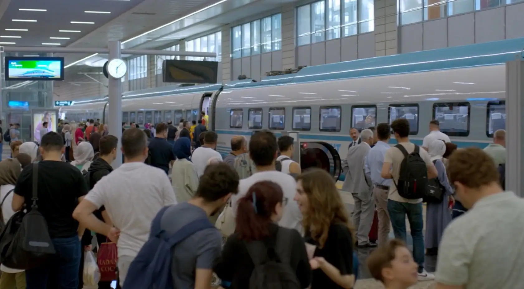 Ücretsiz tren biletinde belge devri bitiyor! İşte yeni uygulama
