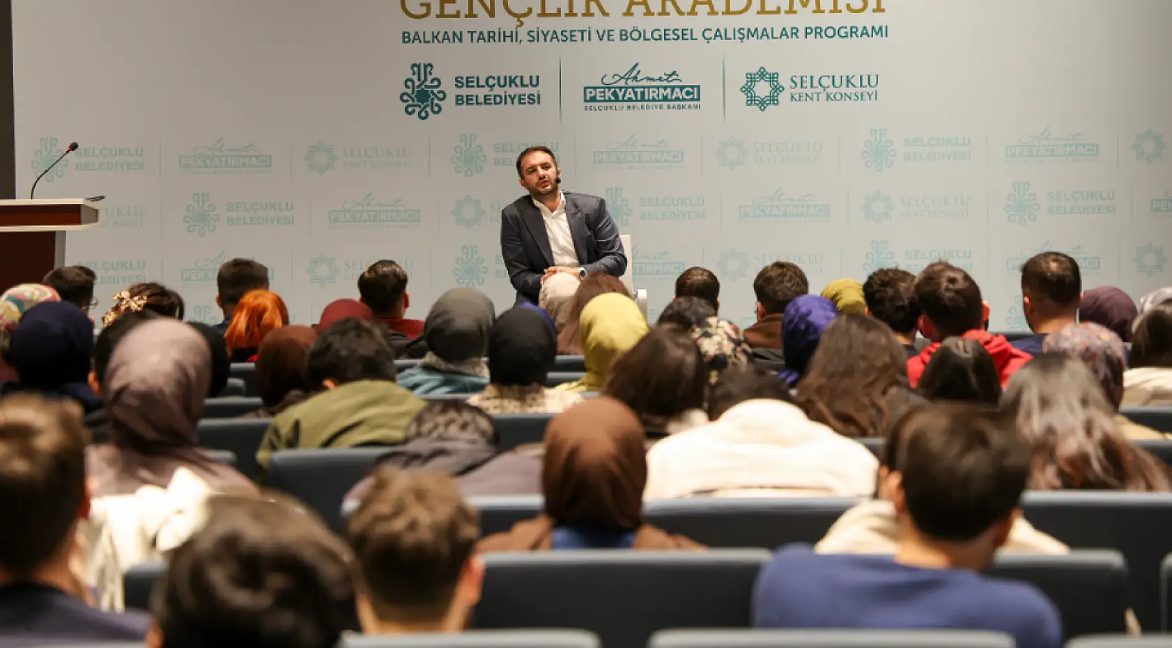 Konya'da 25 öğrenciye yurtdışı fırsatı