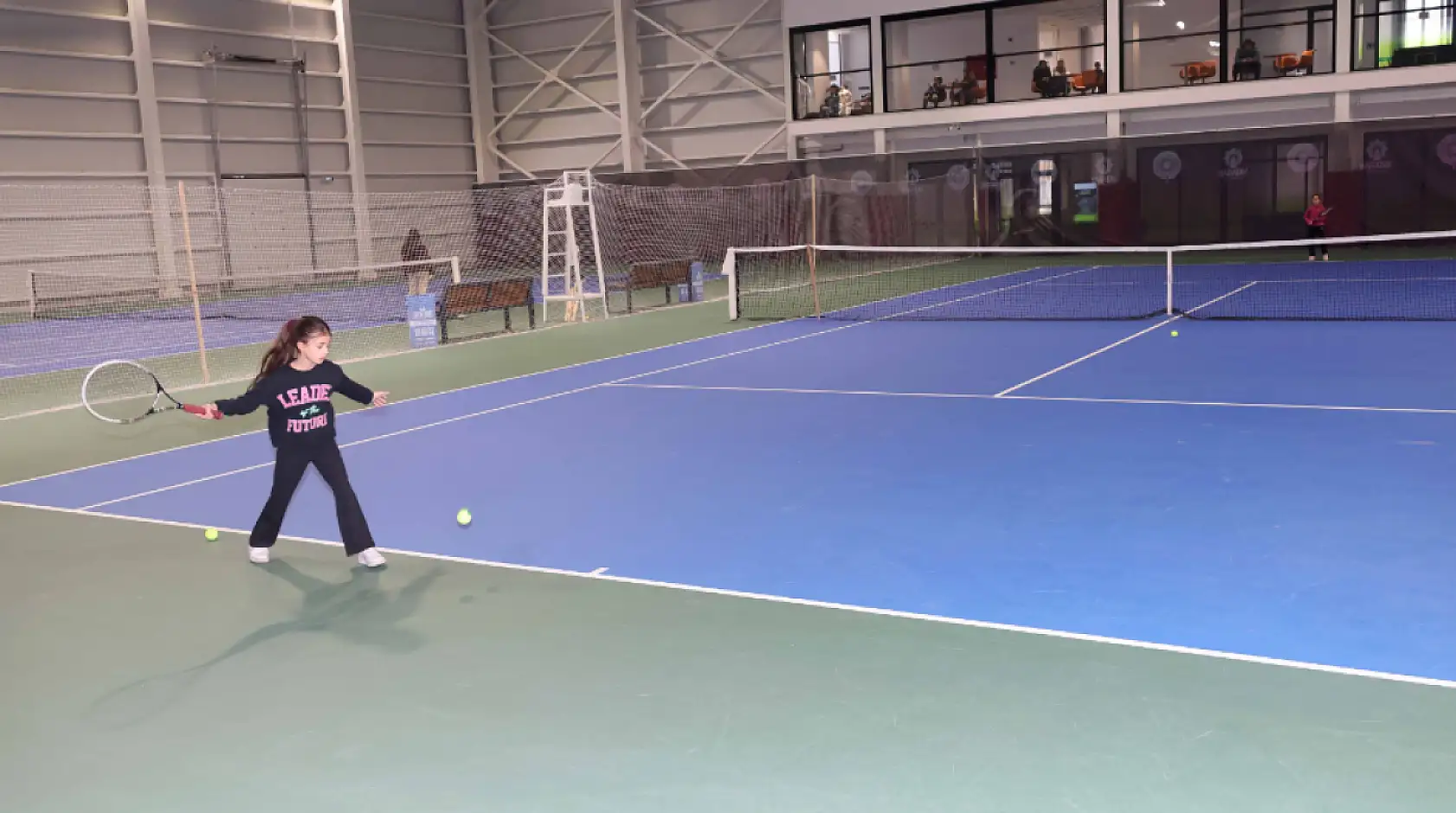 Konya'da 23 Nisan coşkusu tenis kortlarına taşınıyor