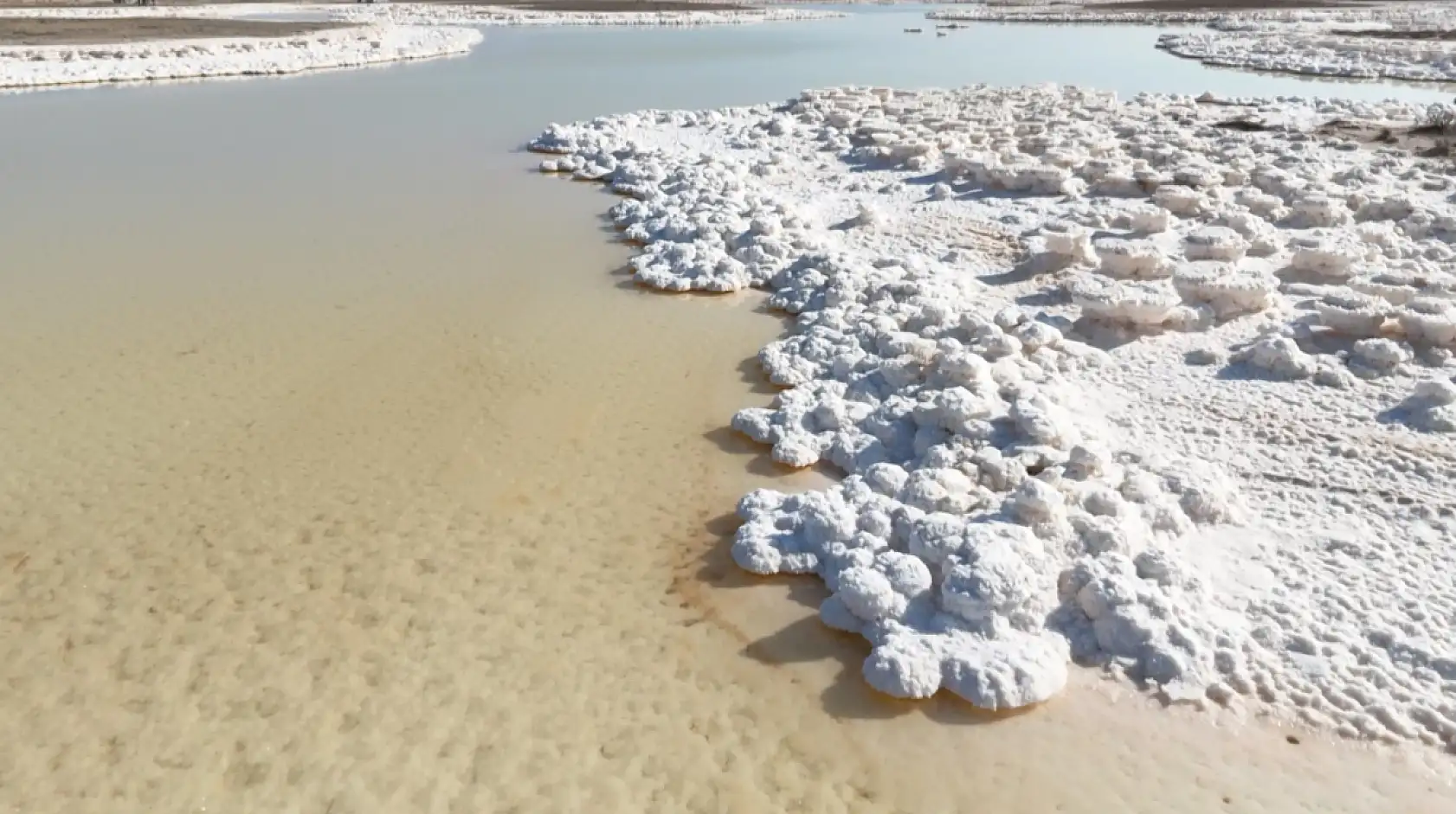 Konya havzasındaki 200 bin kuyu Tuz Gölü'nü kuruma eşiğine sürüklüyor