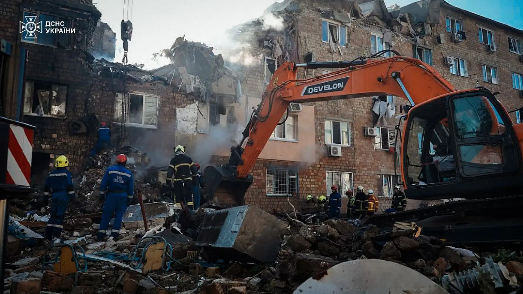 Rusya'dan Kiev'e saldırı: 8 kişi hayatını kaybetti