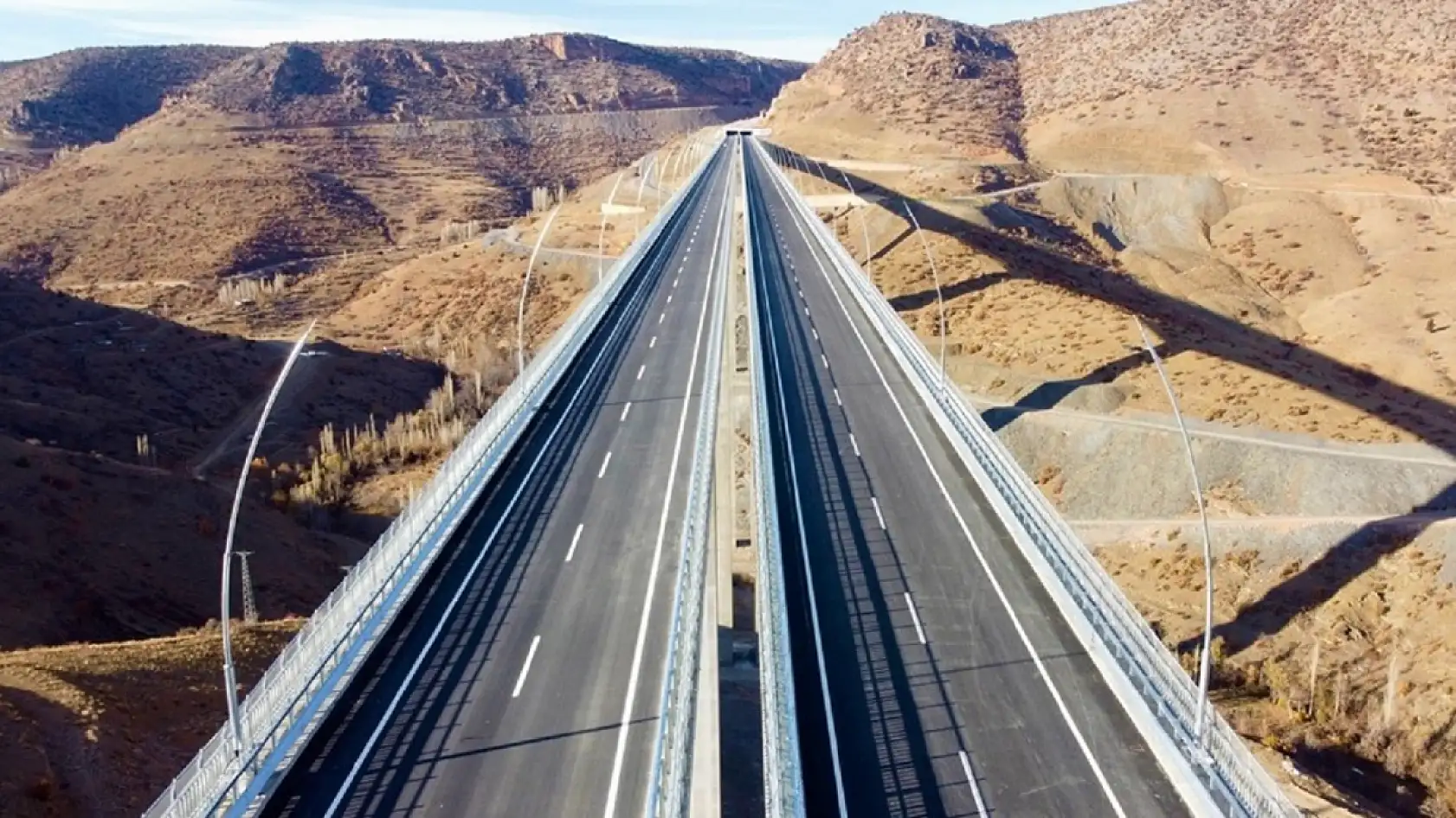 Bakan açıkladı: Konya'da 22 dakikalık yol 2 dakikaya indi!