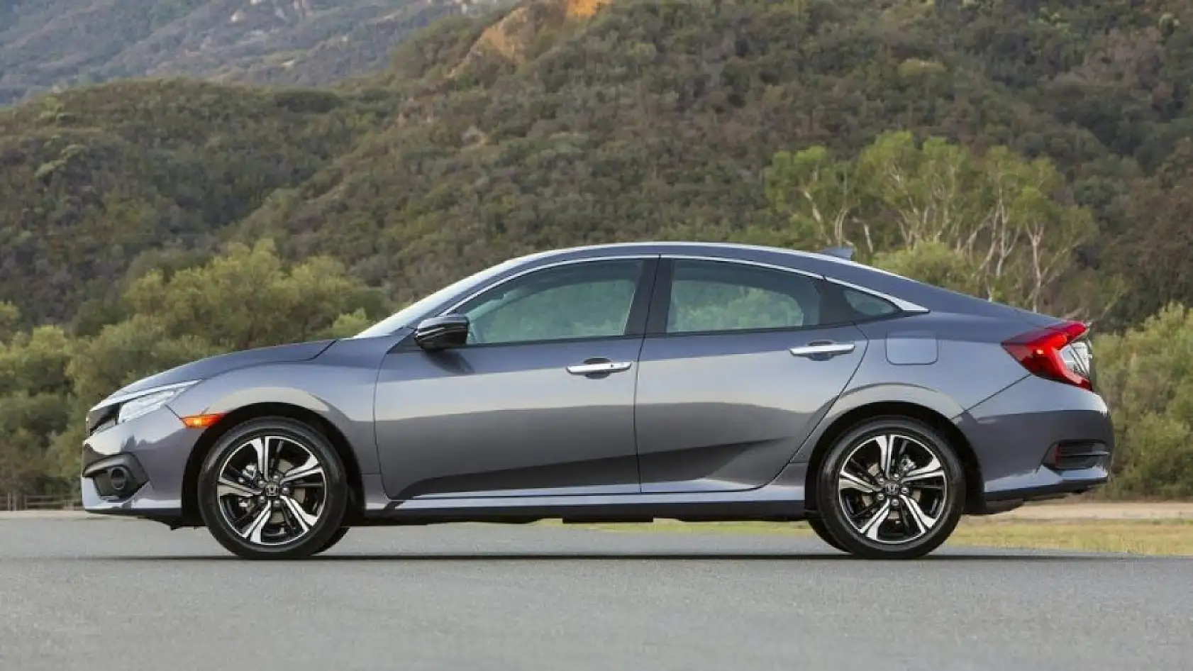 İkinci elde en hızlı satılan otomobiller belli oldu! İşte alıcının gözdesi 10 model