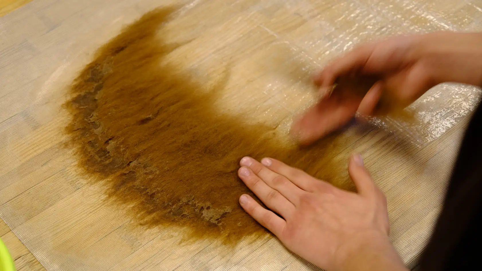 Mevlana Haftası'nda Konya'da keçe mesaisi: Eskiden zanaattı, şimdi sanat