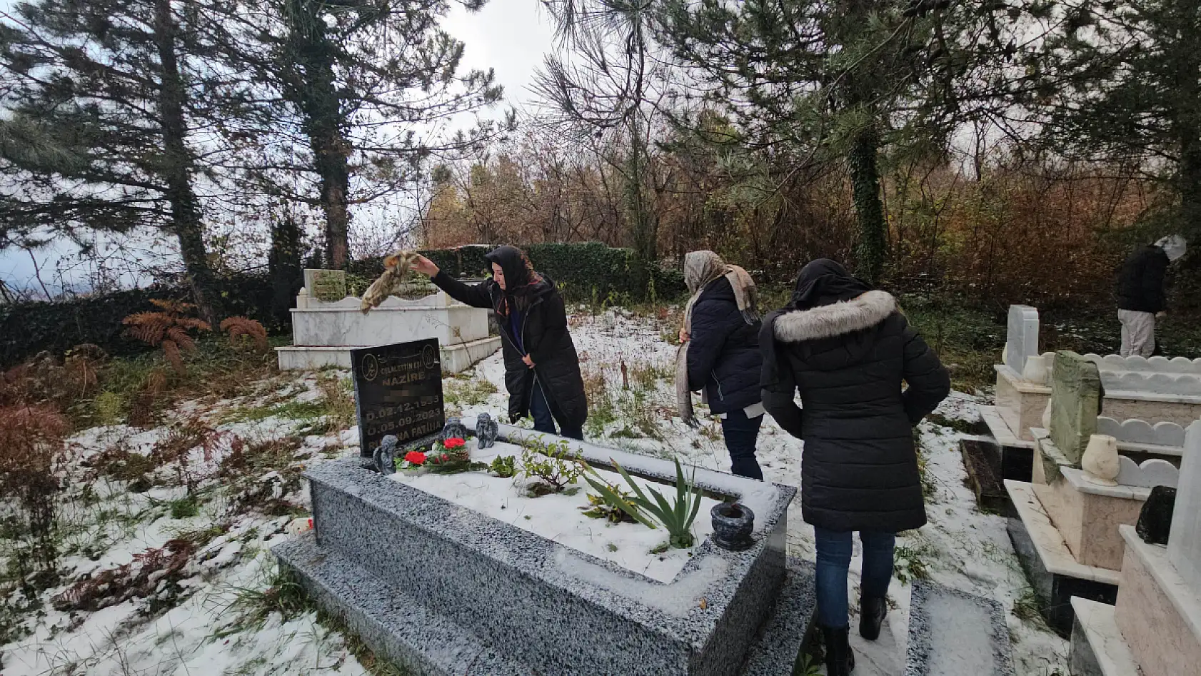 4 kardeşten 2'si acı gerçeği öğrendi! Oklar dedeye çevrildi