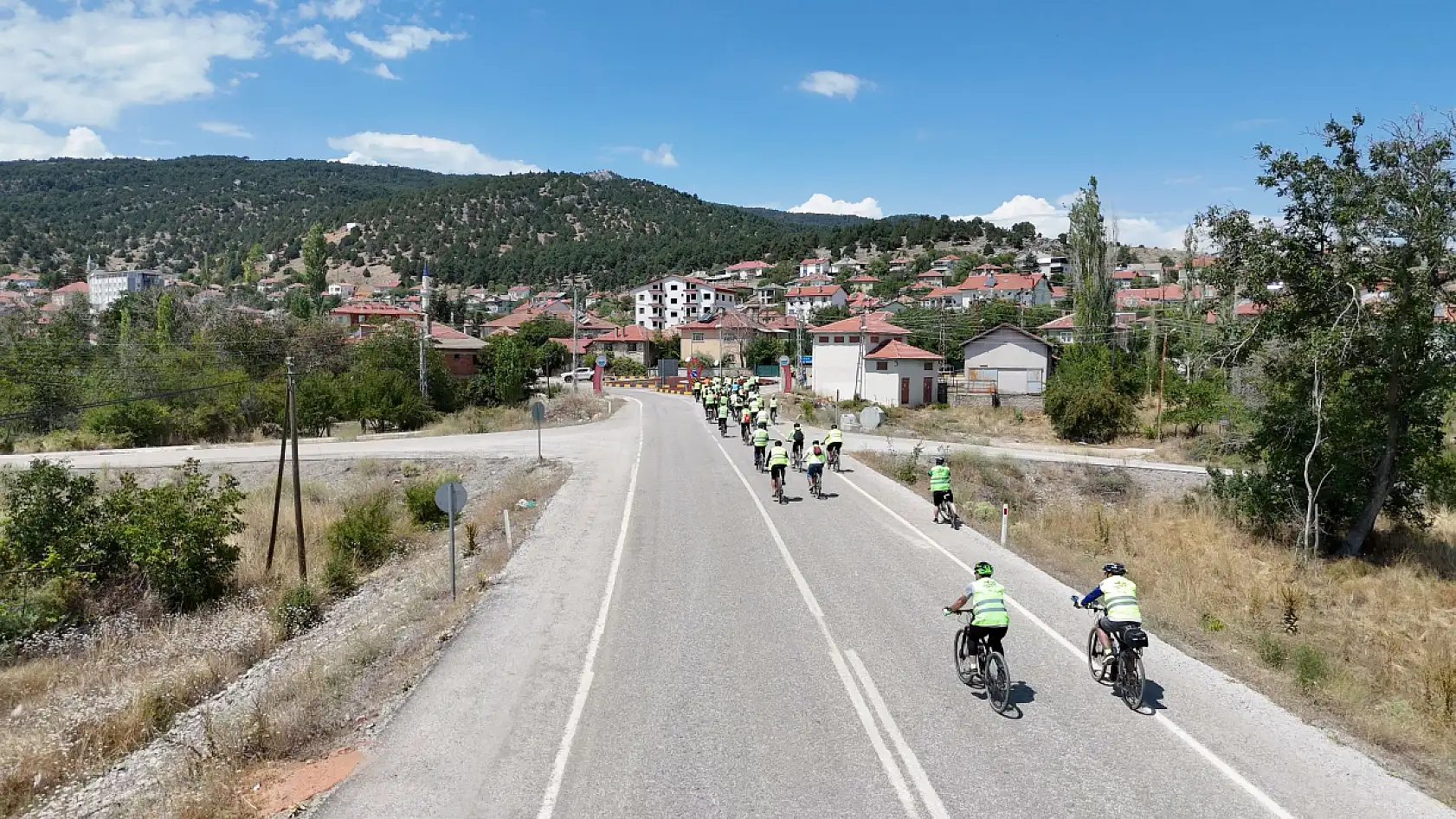 Toroslardan Selçuklu Sarayı'na 42 kilometrelik yolculuk! Konya'da pedal çevirenler büyülendi