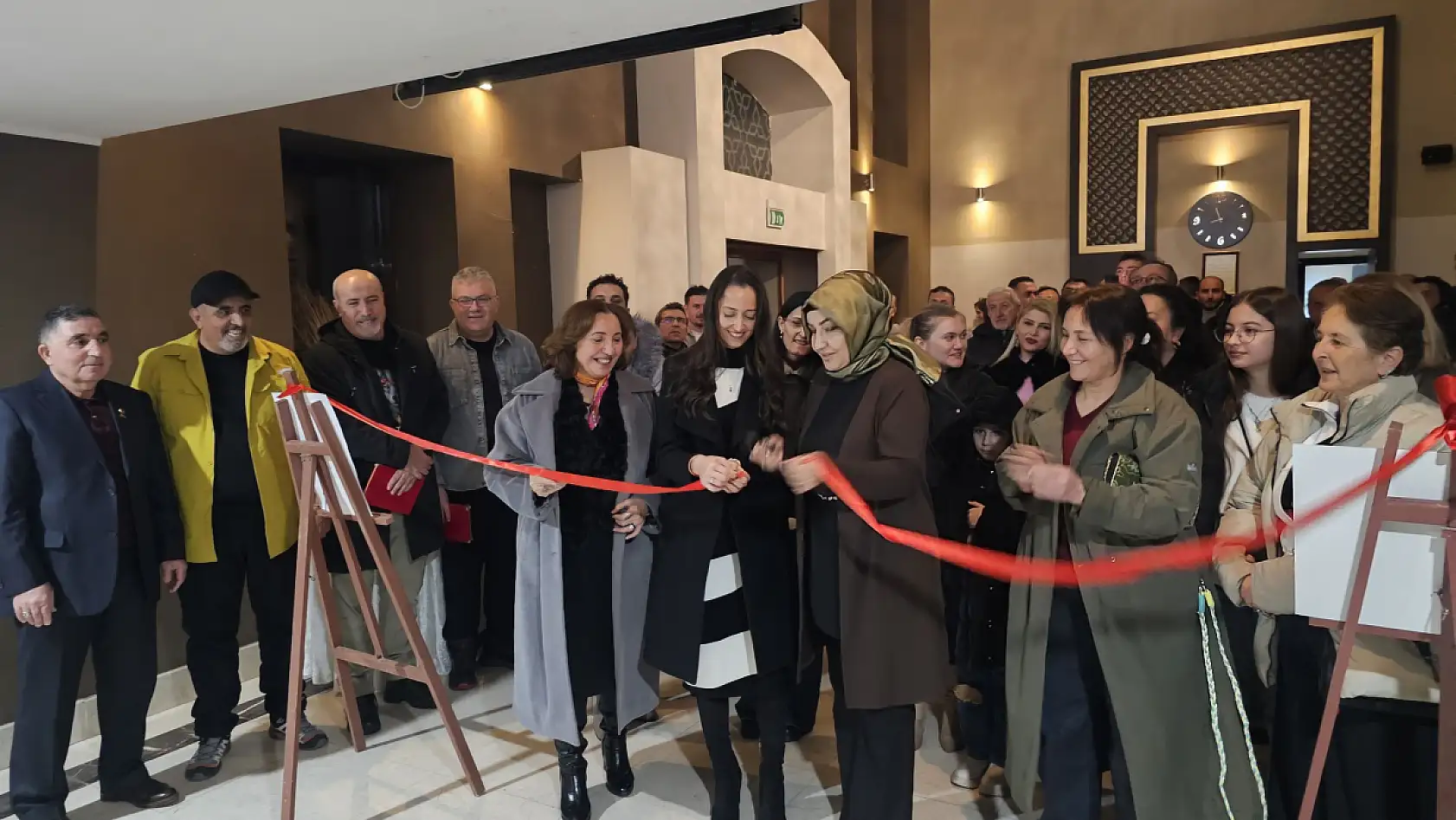 Beyşehir'de büyük buluşma: Arabaşı bahane, dostluk şahane