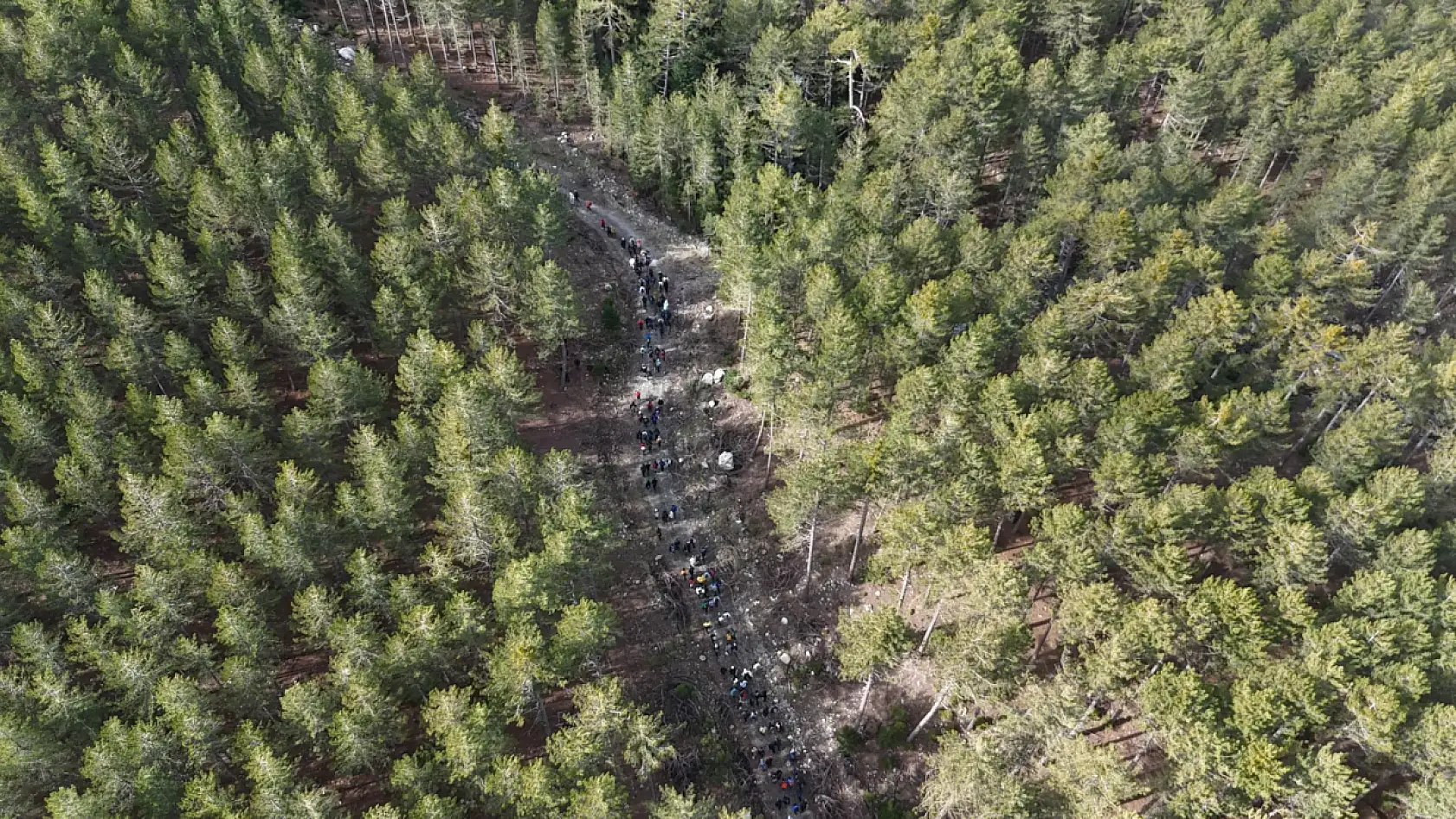 Konya'nın kış turizmi yükseliyor: Yoğun katılımlı kar yürüyüşü büyüledi