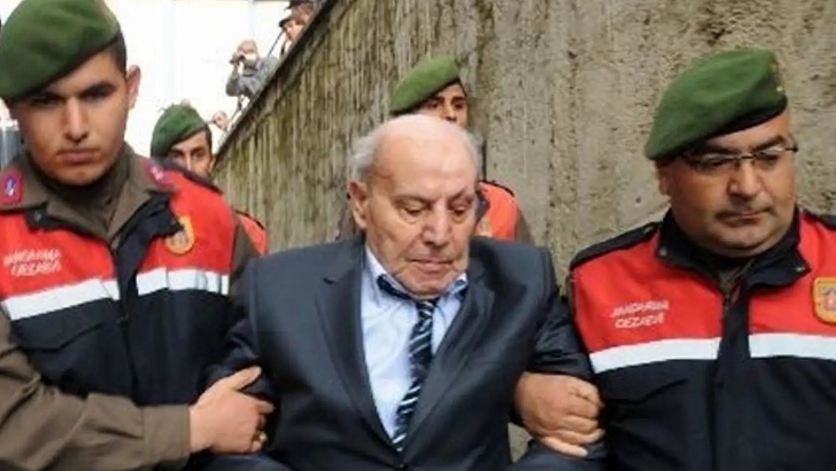 Usta Yazar Taciz İftirasıyla Hapiste Öldü: Gerçekler Yıllar Sonra Öğrenildi