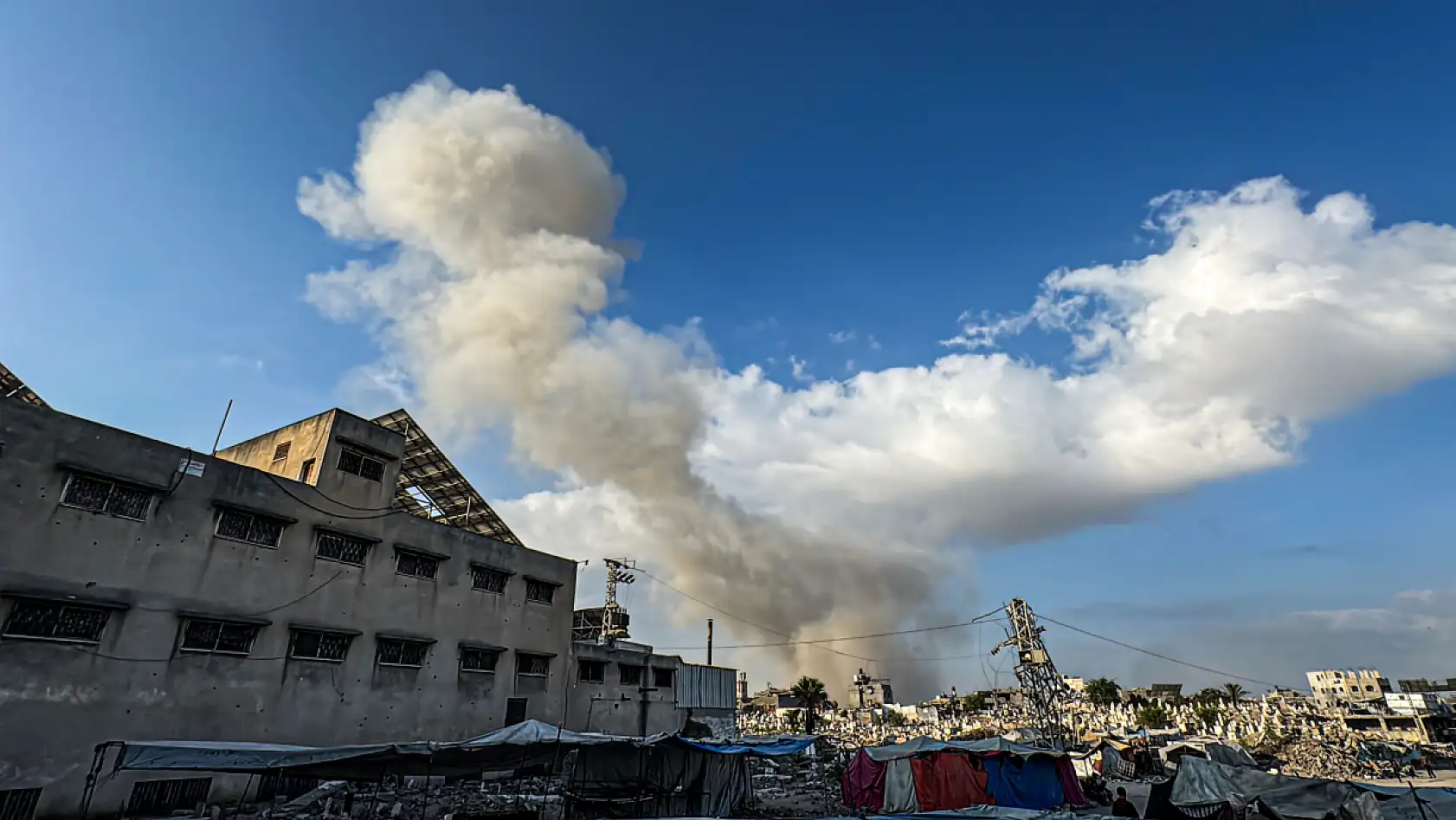 Gazze'ye yönelik saldırılar sürüyor