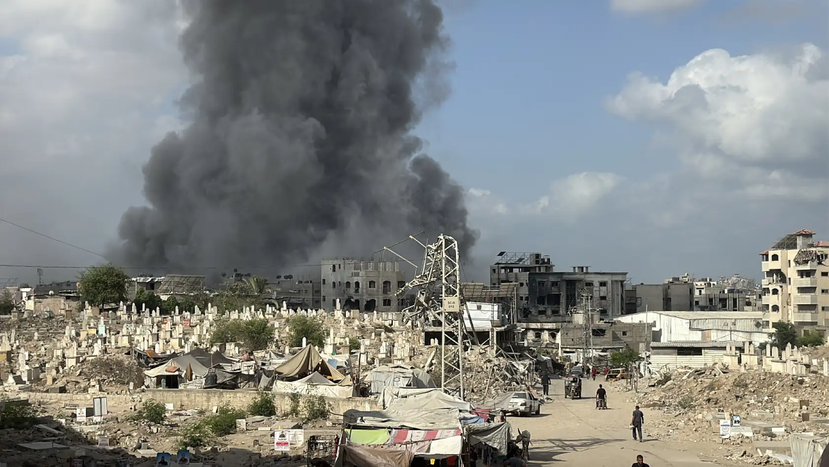 Gazze'de saldırı ve zulüm devam ediyor