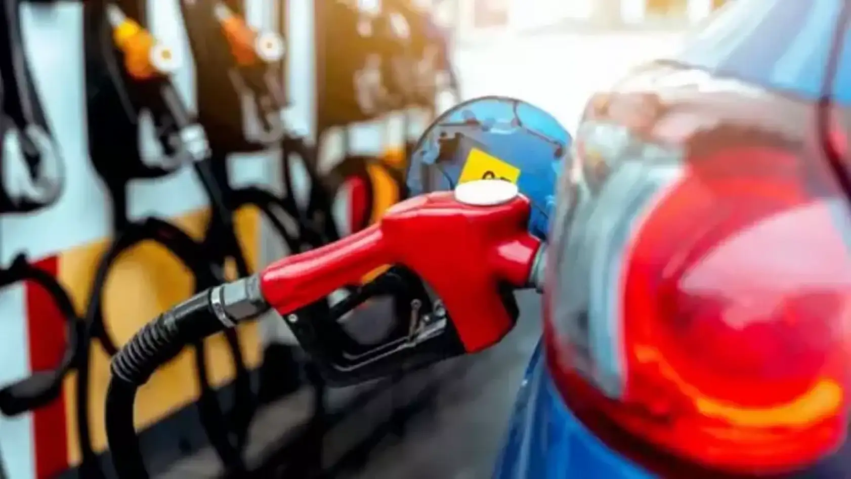 Akaryakıtta tabelalar değişiyor! Benzine indirim kapıda: Konya'da kaç TL olacak?