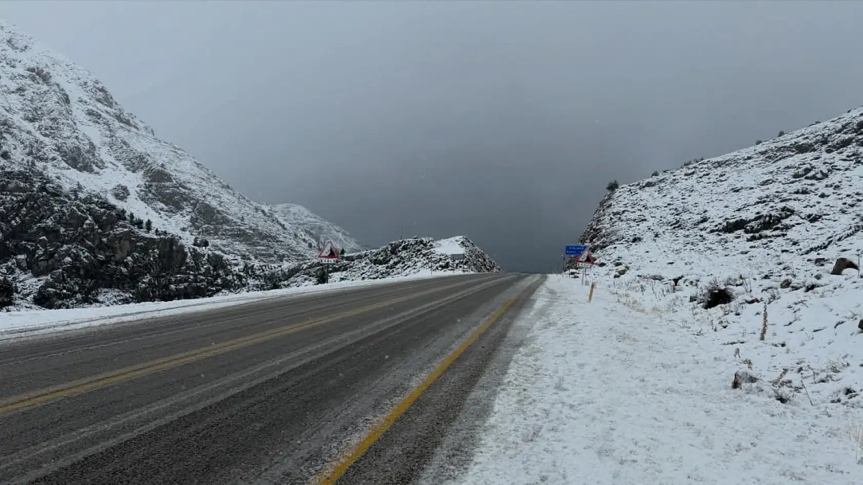 Konya'da kar yağışı sonrası doğaseverler o mekana akın etti!