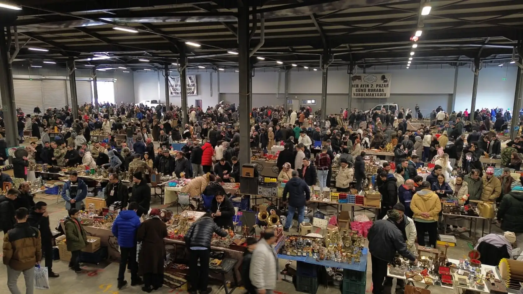 Konya'da zaman makinesi kuruldu! Bu pazara adım atan geçmişe dönüyor
