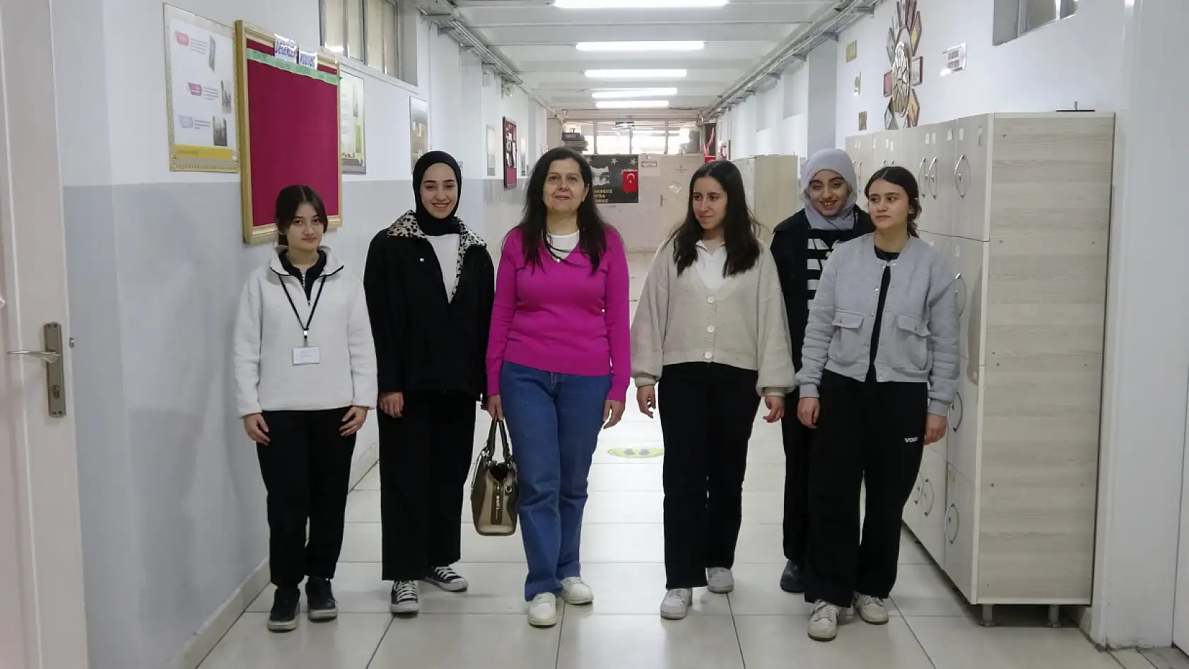 Konya'da aldığı eğitimle hayaline ulaştı: Mezun olduğu lisede 30 yıldır öğretmen