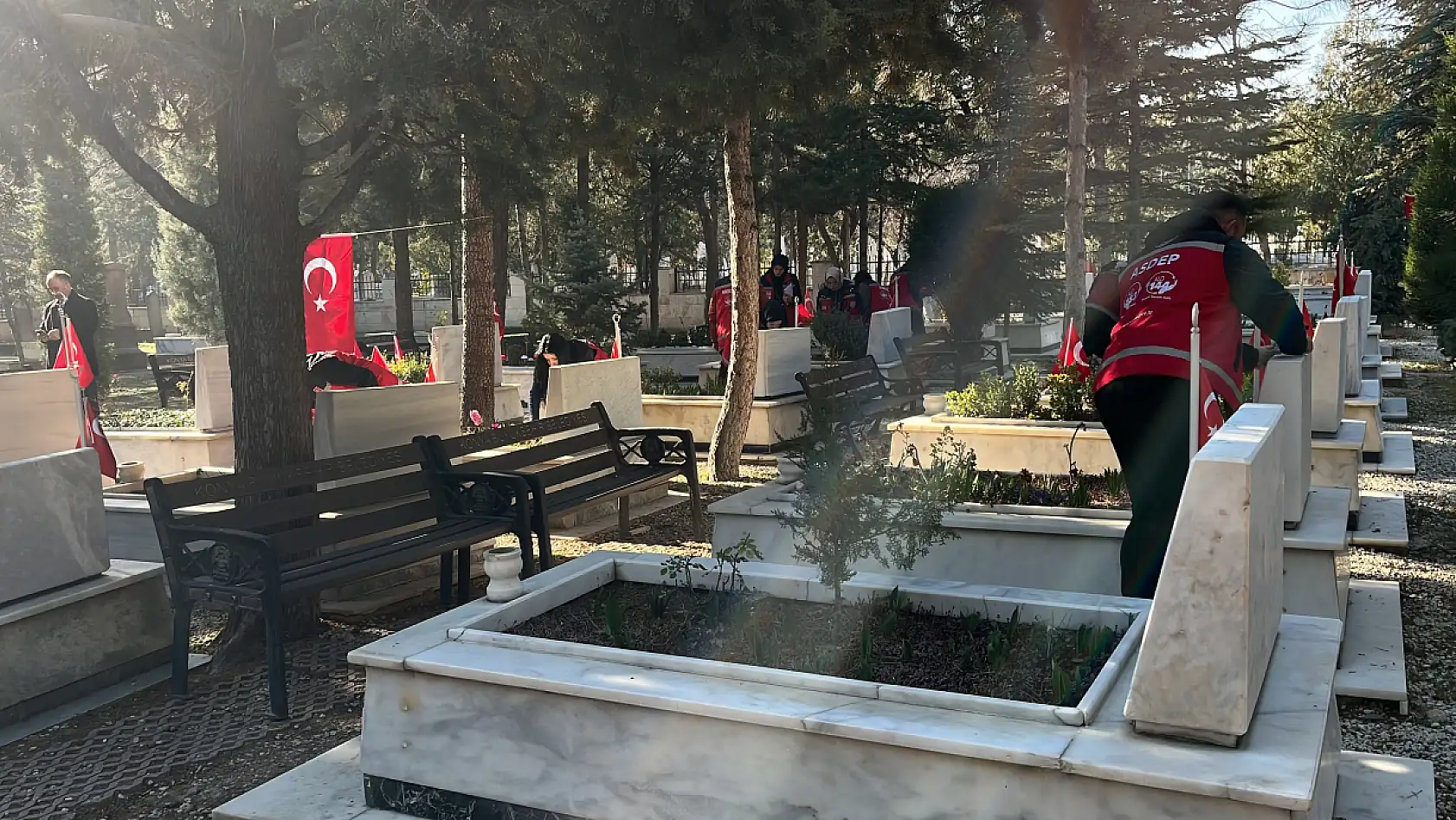 Bu toprakları vatan kılanlara minnet borcu: Konya'da şehitlikler tek tek ziyaret edilip onarılacak