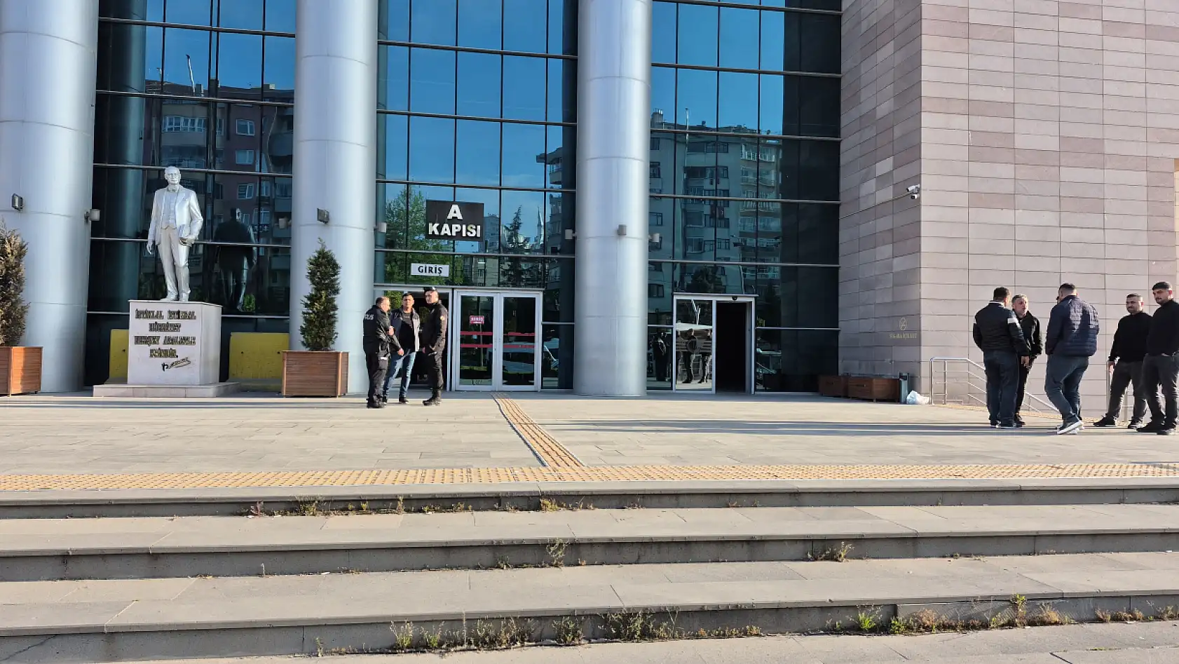 Konya dahil 33 ilde dev operasyon: 8,7 milyar lira haksız iddiası!