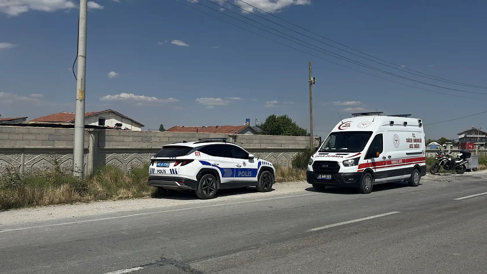 TIR'a arkadan çarpan otomobilde can pazarı: 1 ölü, çok sayıda yaralı