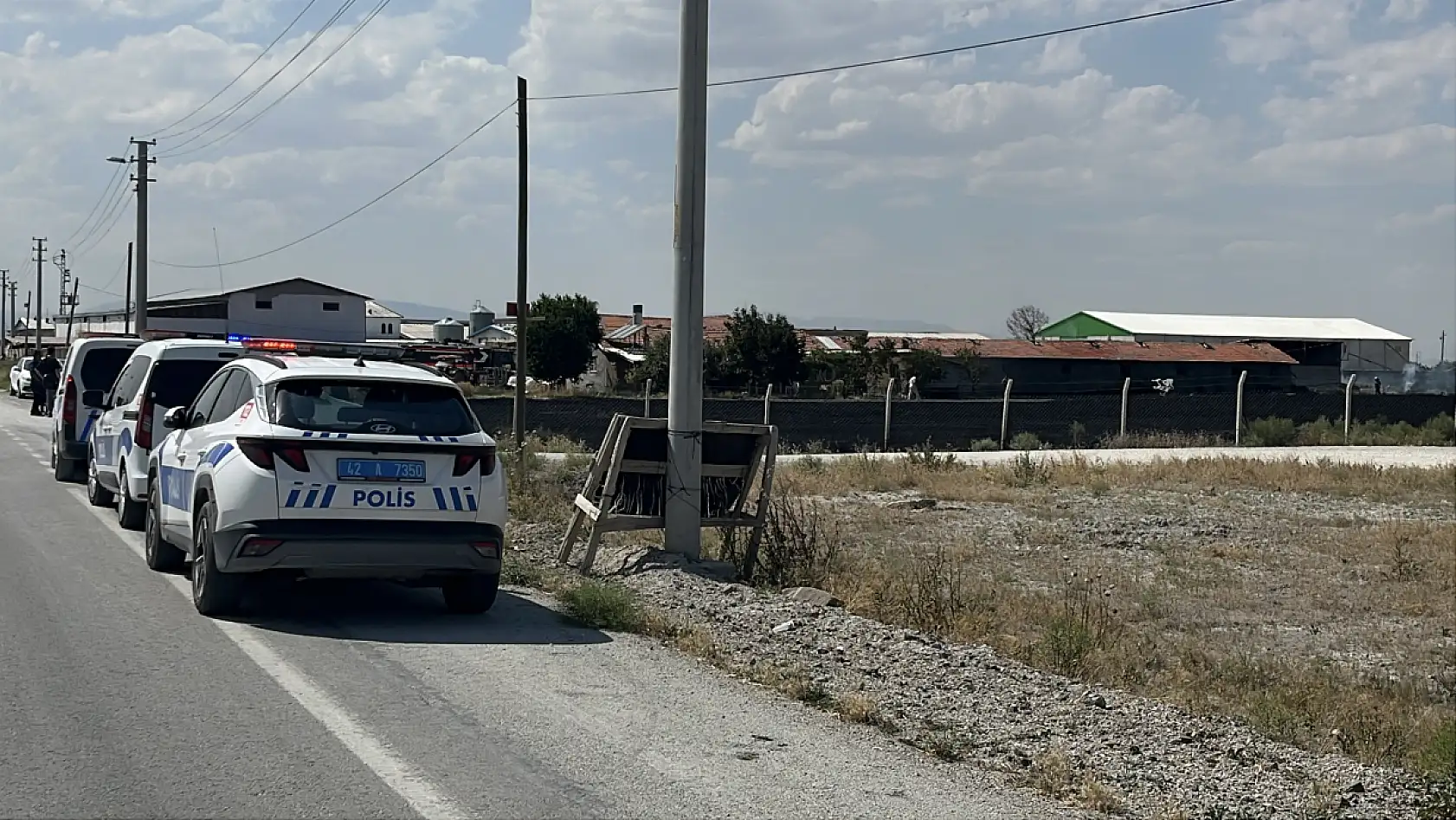 TIR'a arkadan çarpan otomobilde can pazarı: 1 ölü, çok sayıda yaralı