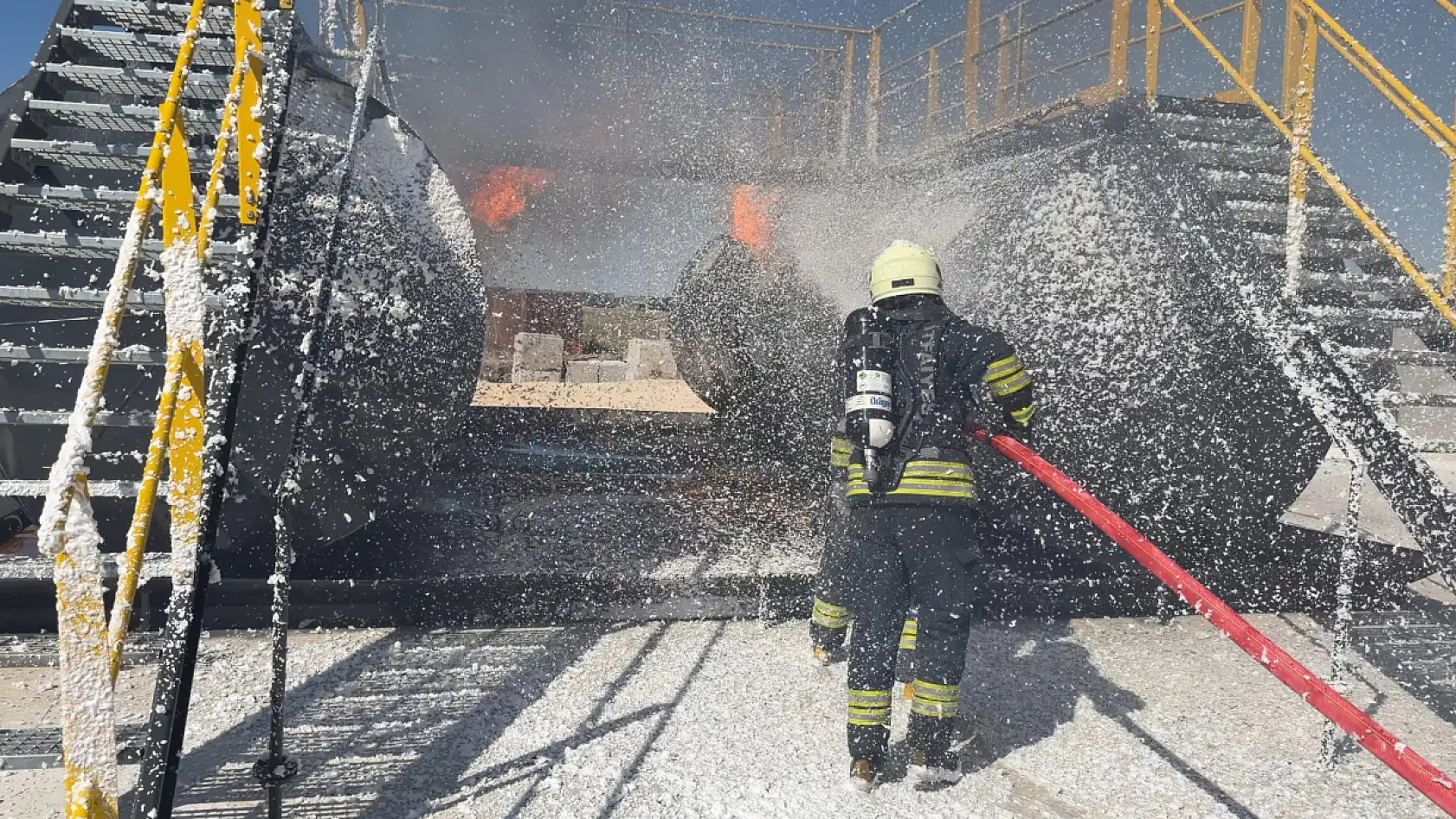 Konya'dan tarihi başarı! 57 ülkenin itfaiyecisi bu merkezde eğitim alacak